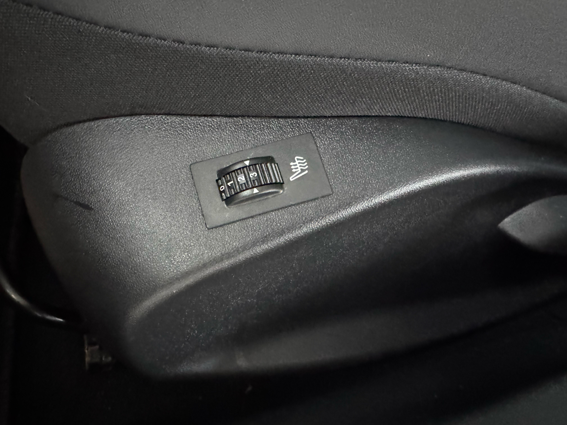 Billede af Peugeot 2008 1,2 e-THP Selection Sky 110HK 5d