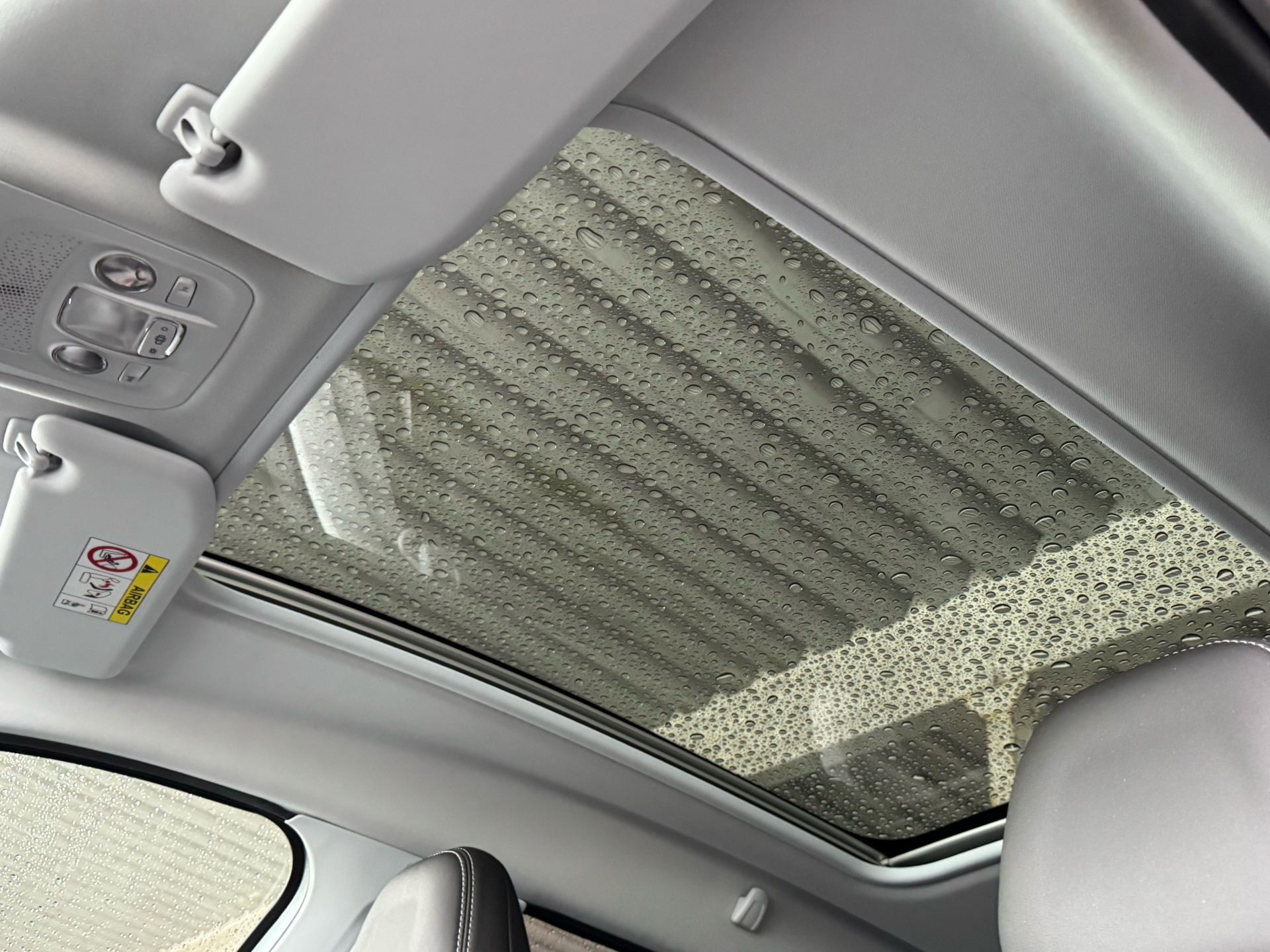 Billede af Peugeot 2008 1,2 e-THP Selection Sky 110HK 5d