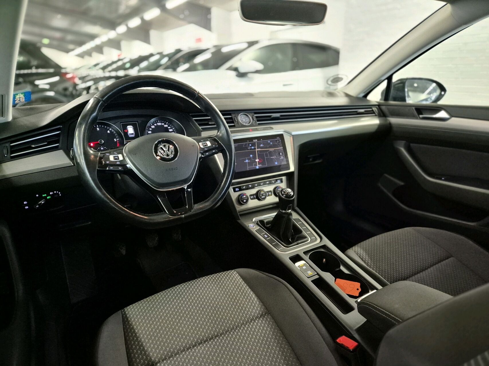 Billede af VW Passat Variant 2,0 TDI BMT Trendline 150HK Stc 6g