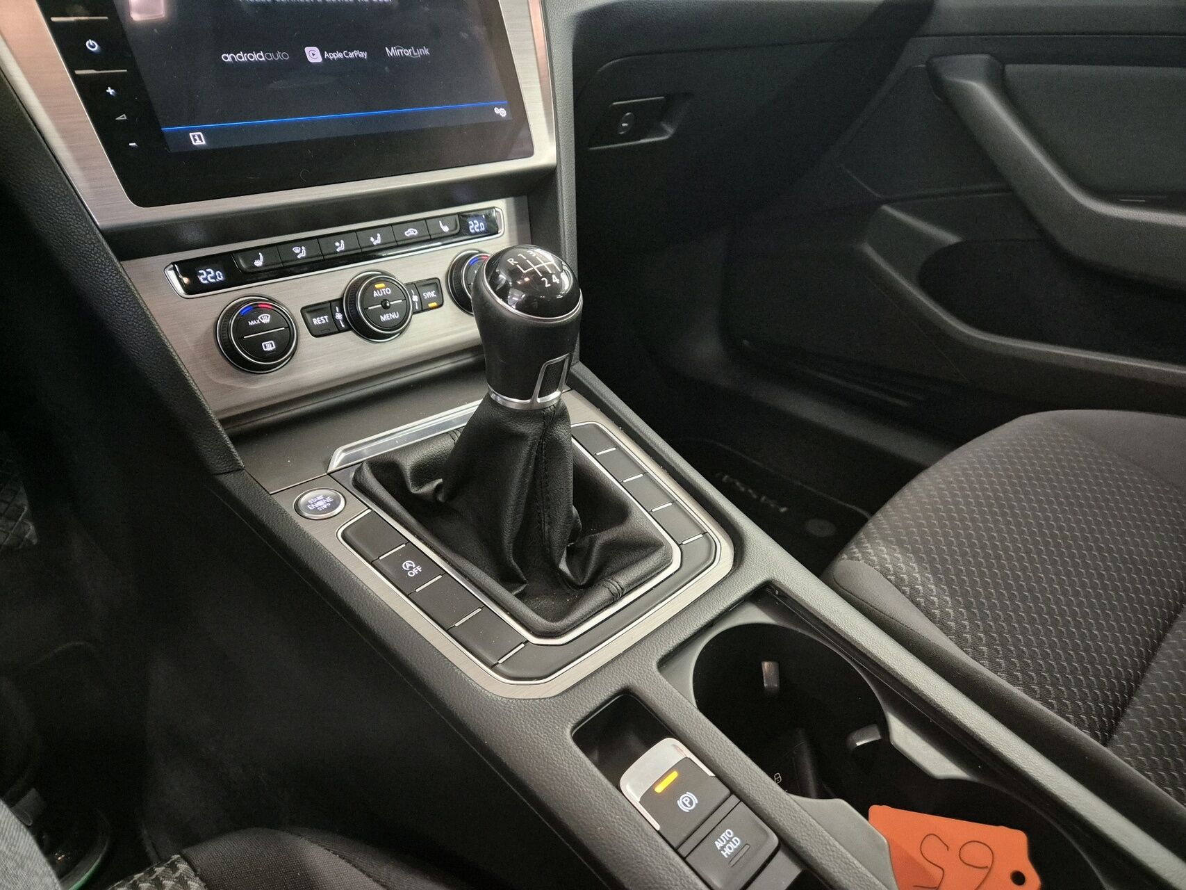 Billede af VW Passat Variant 2,0 TDI BMT Trendline 150HK Stc 6g