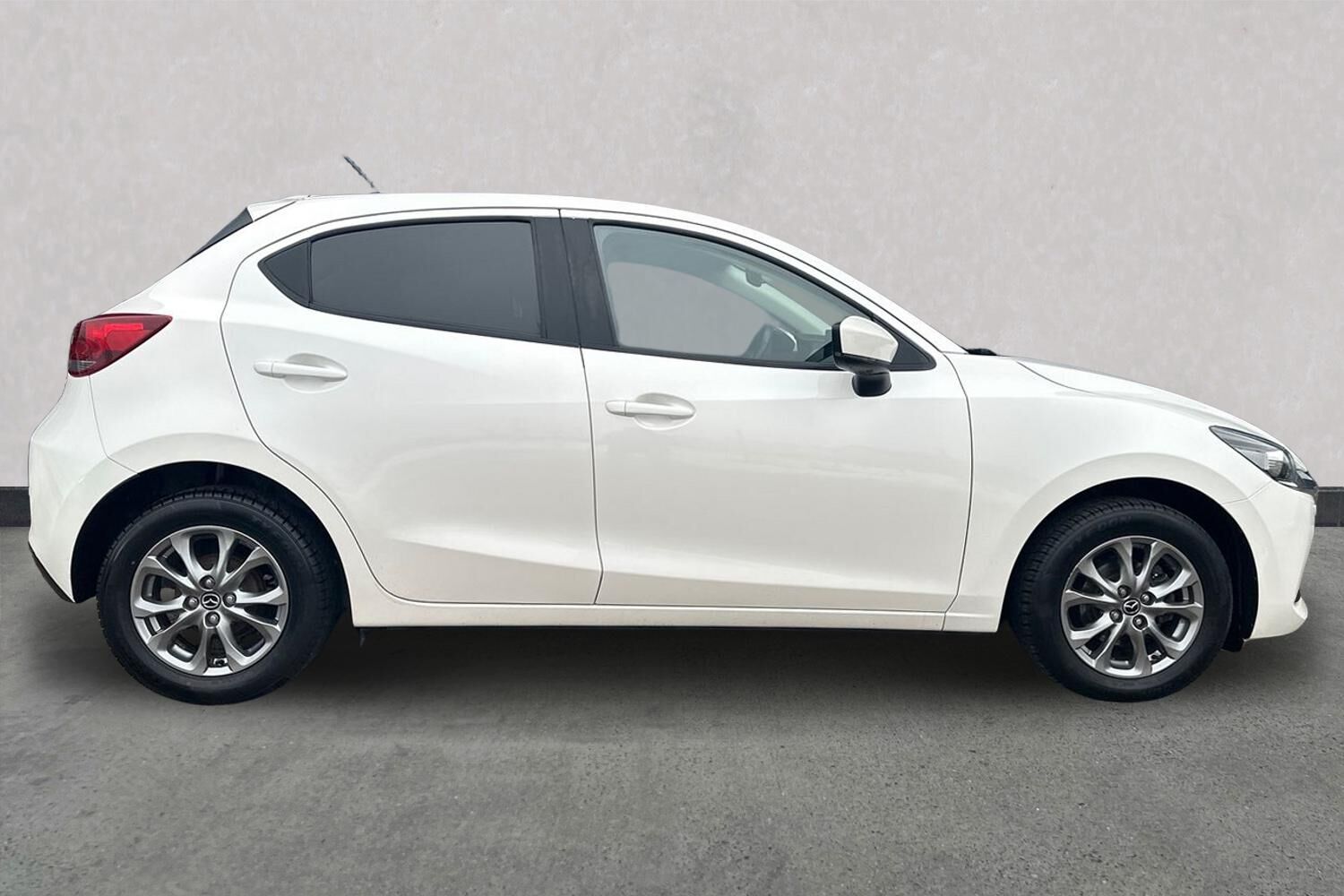 Billede af Mazda 2 1,5 Skyactiv-G Sky 90HK 5d 6g