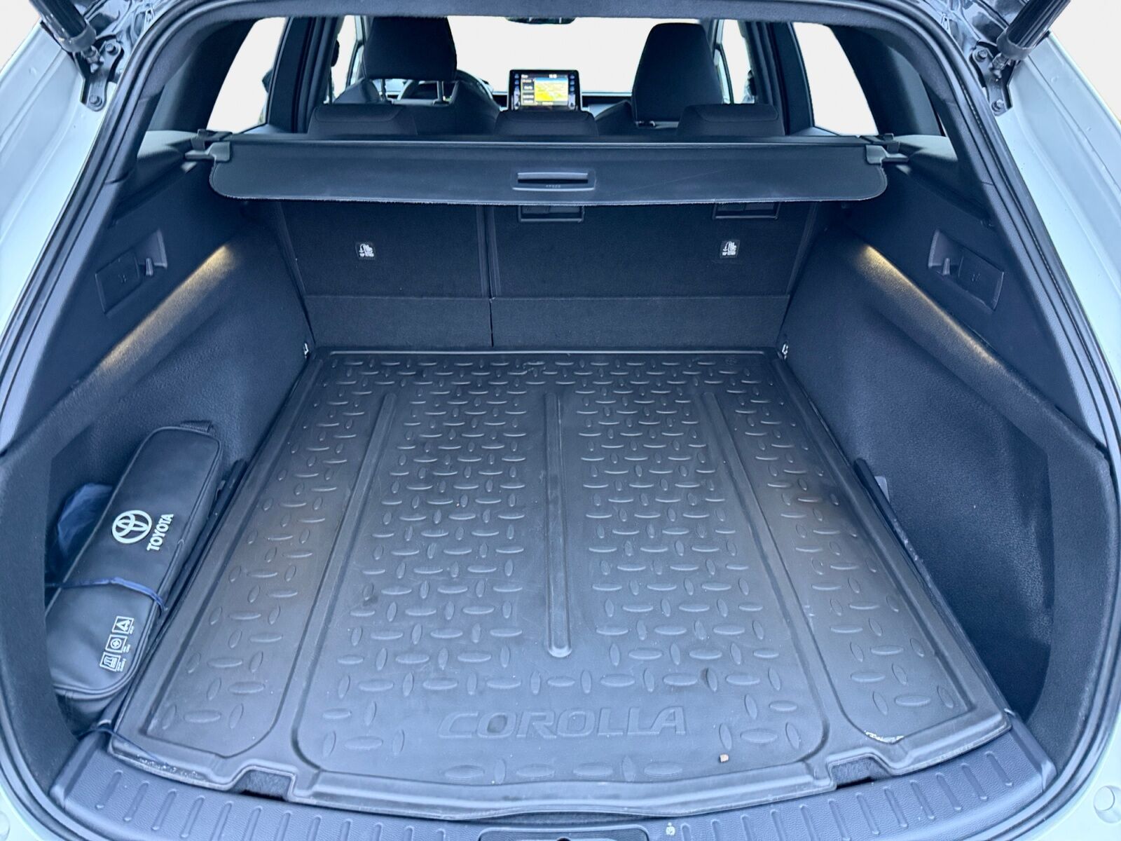 Billede af Toyota Corolla Touring Sports 1,8 Hybrid H3 Premium E-CVT 122HK Stc Trinl. Gear