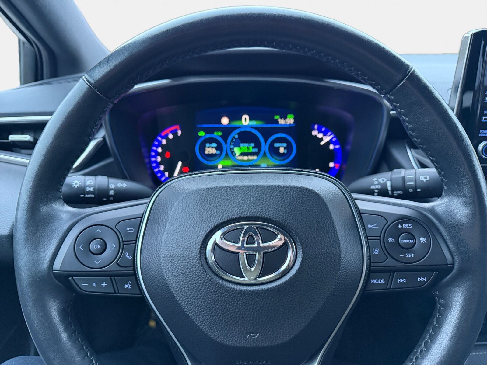 Billede af Toyota Corolla Touring Sports 1,8 Hybrid H3 Premium E-CVT 122HK Stc Trinl. Gear