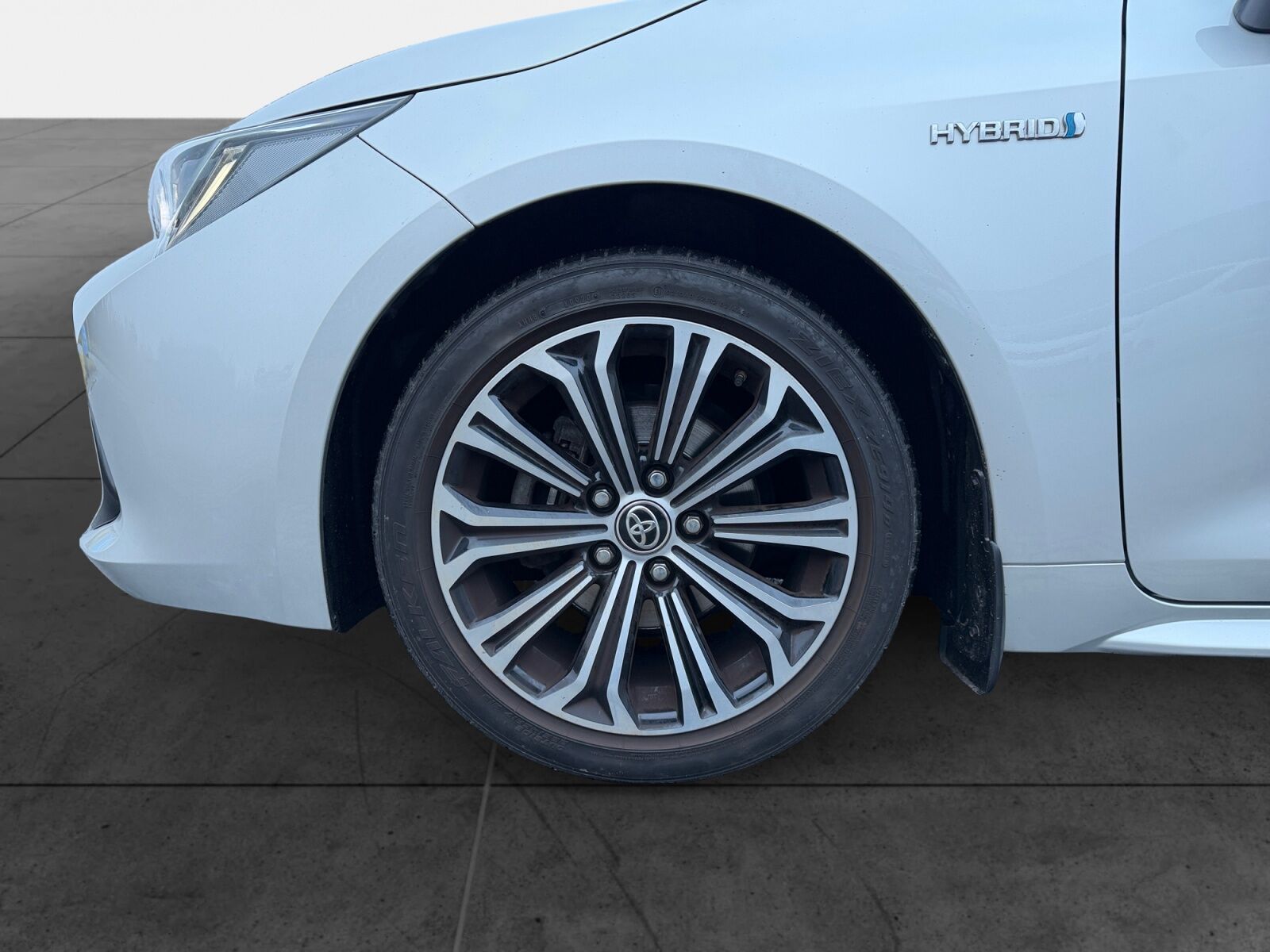 Billede af Toyota Corolla Touring Sports 1,8 Hybrid H3 Premium E-CVT 122HK Stc Trinl. Gear