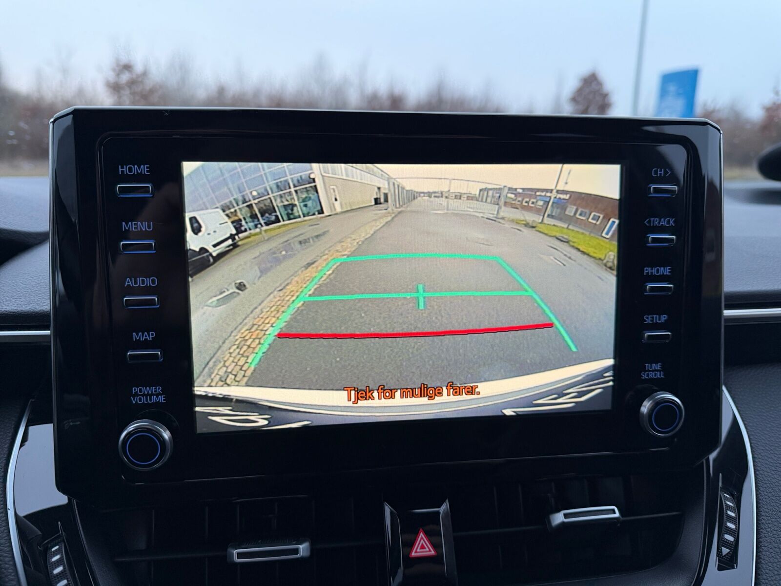 Billede af Toyota Corolla Touring Sports 1,8 Hybrid H3 Premium E-CVT 122HK Stc Trinl. Gear