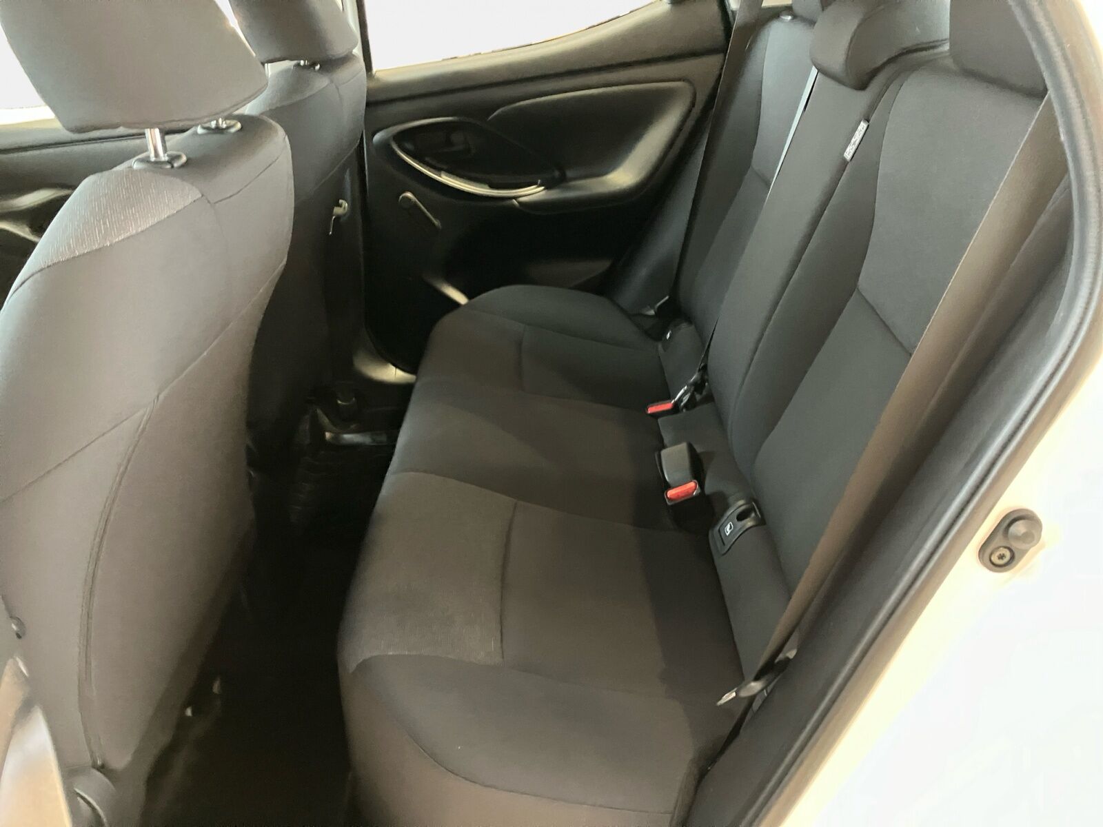 Billede af Toyota Yaris 1,0 VVT-I T1 72HK 5d