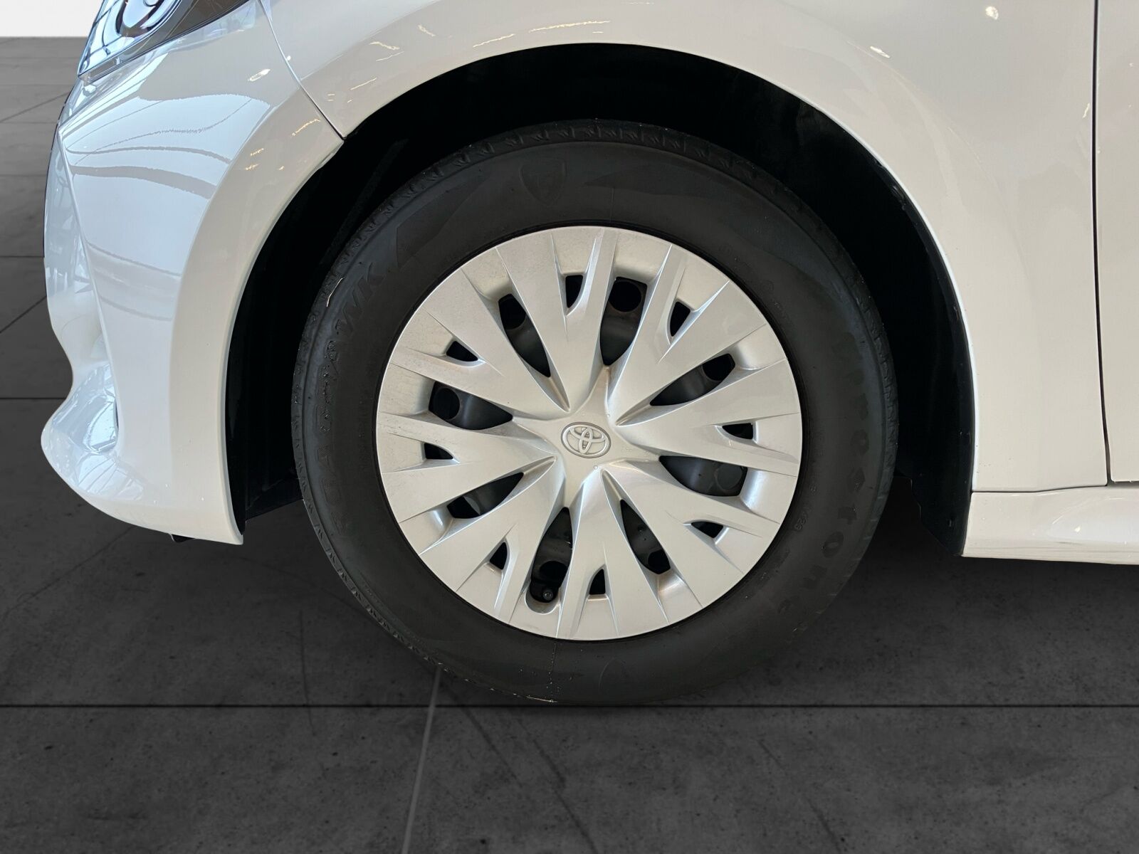 Billede af Toyota Yaris 1,0 VVT-I T1 72HK 5d