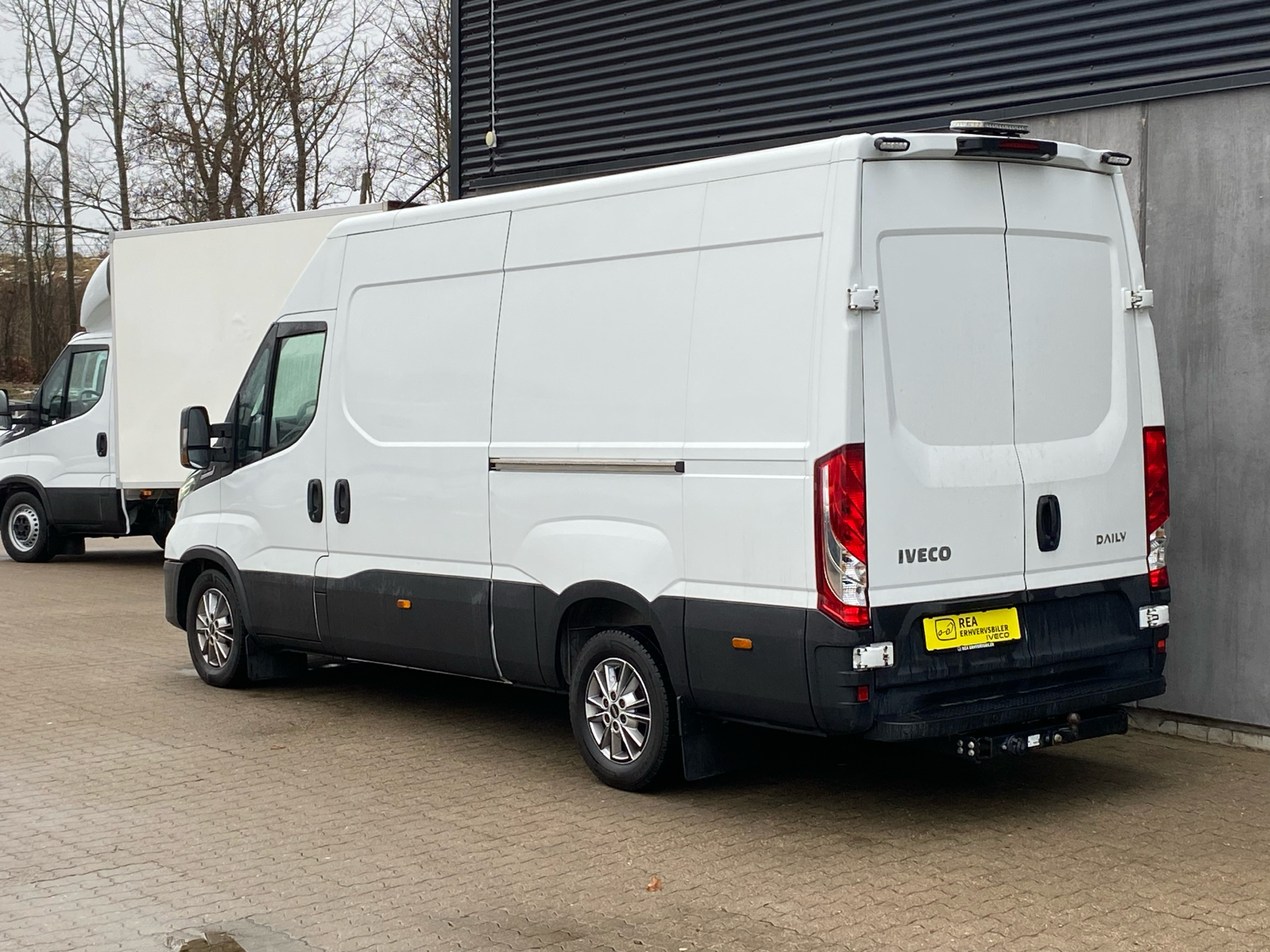 Billede af Iveco Daily 35S18 12m3 3,0 D 180HK Van 8g Aut.
