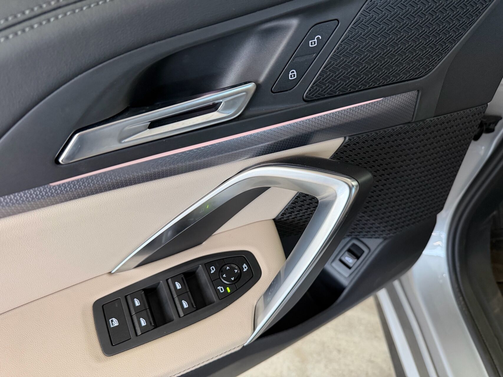 Billede af BMW iX1 xDrive30 EL M-Sport 4x4 313HK 5d Aut.