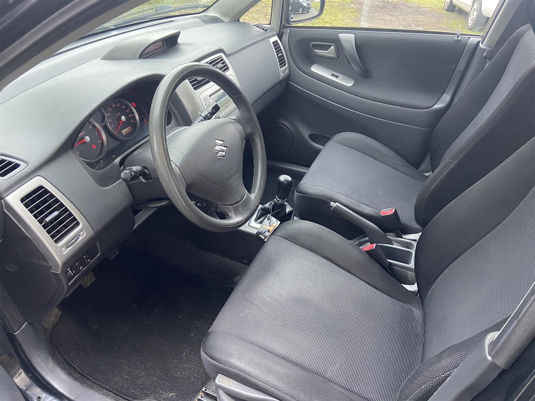 Billede af Suzuki Liana 1,6 GLX 106HK 5d