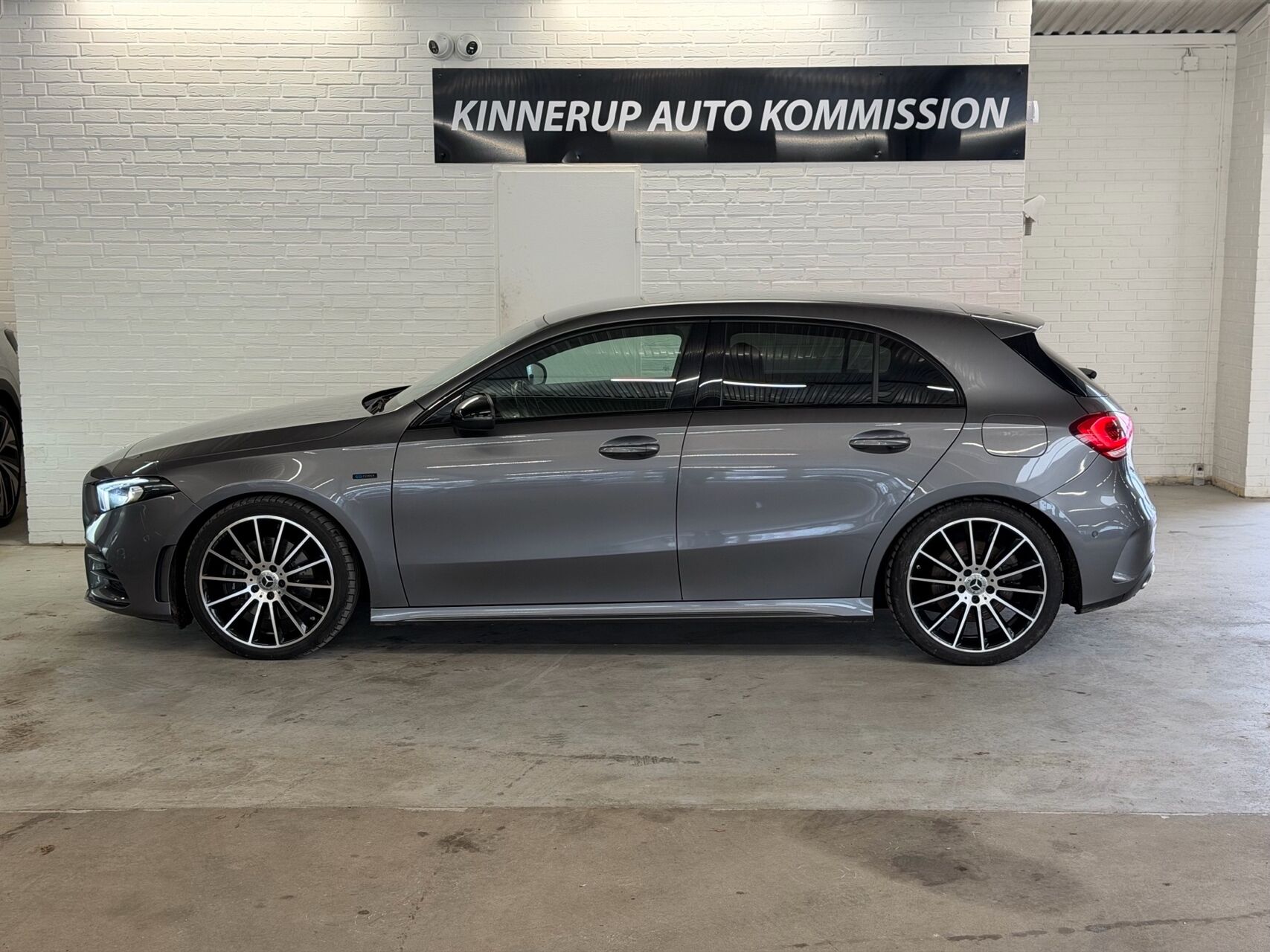 Billede af Mercedes-Benz A250 e 1,3 Plugin-hybrid AMG Line 8G-DCT 218HK 5d 8g Aut.