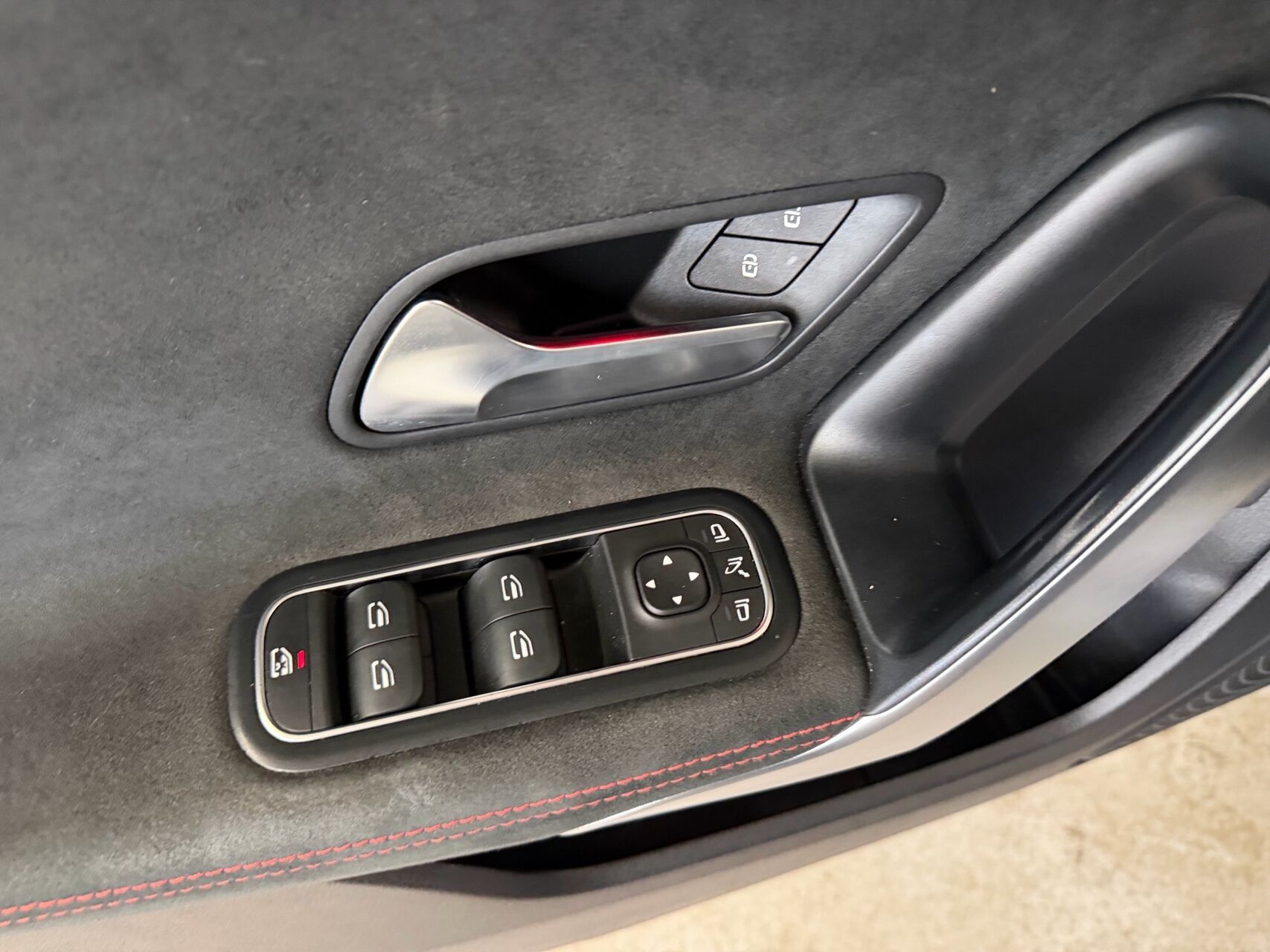 Billede af Mercedes-Benz A250 e 1,3 Plugin-hybrid AMG Line 8G-DCT 218HK 5d 8g Aut.