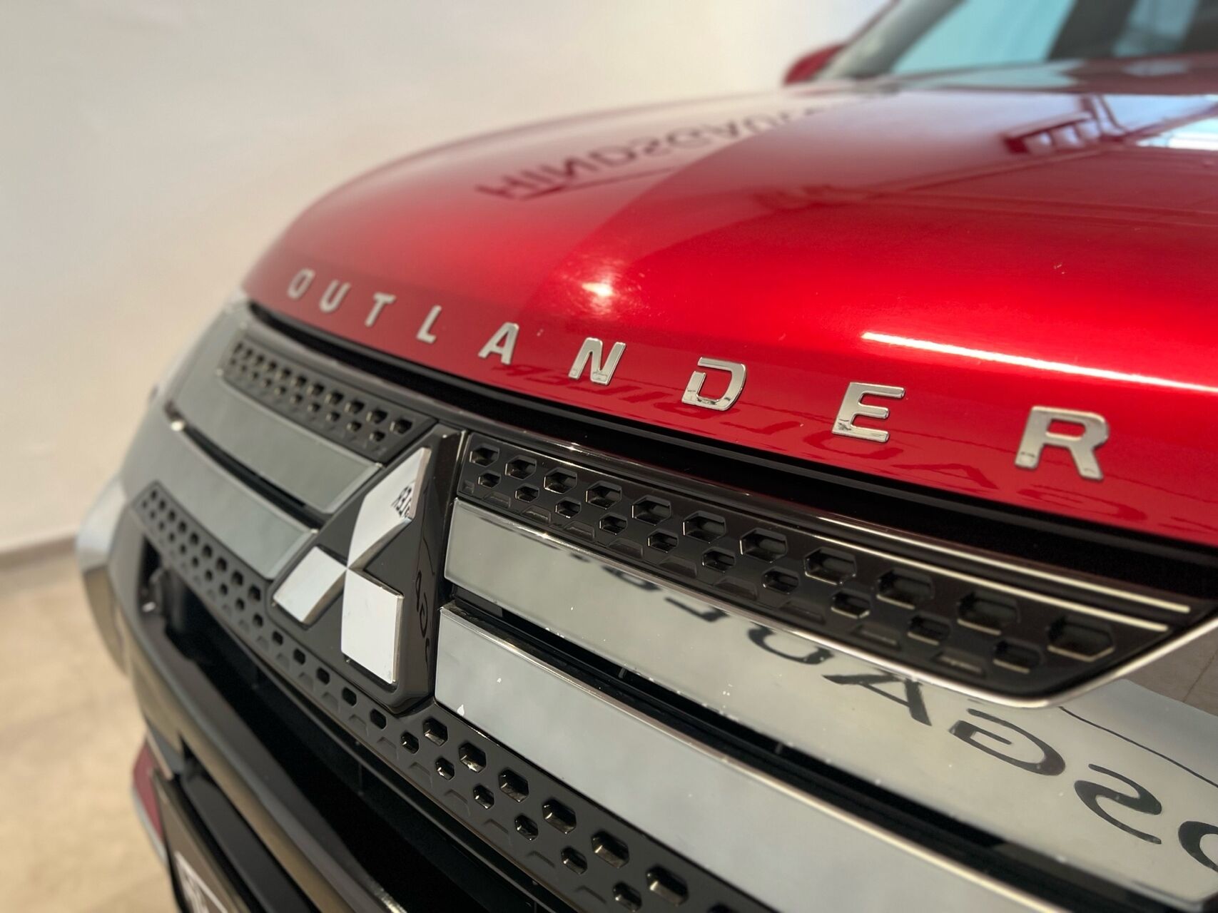 Billede af Mitsubishi Outlander 2,4 PHEV  Plugin-hybrid Instyle 4WD 224HK 5d 6g Trinl. Gear