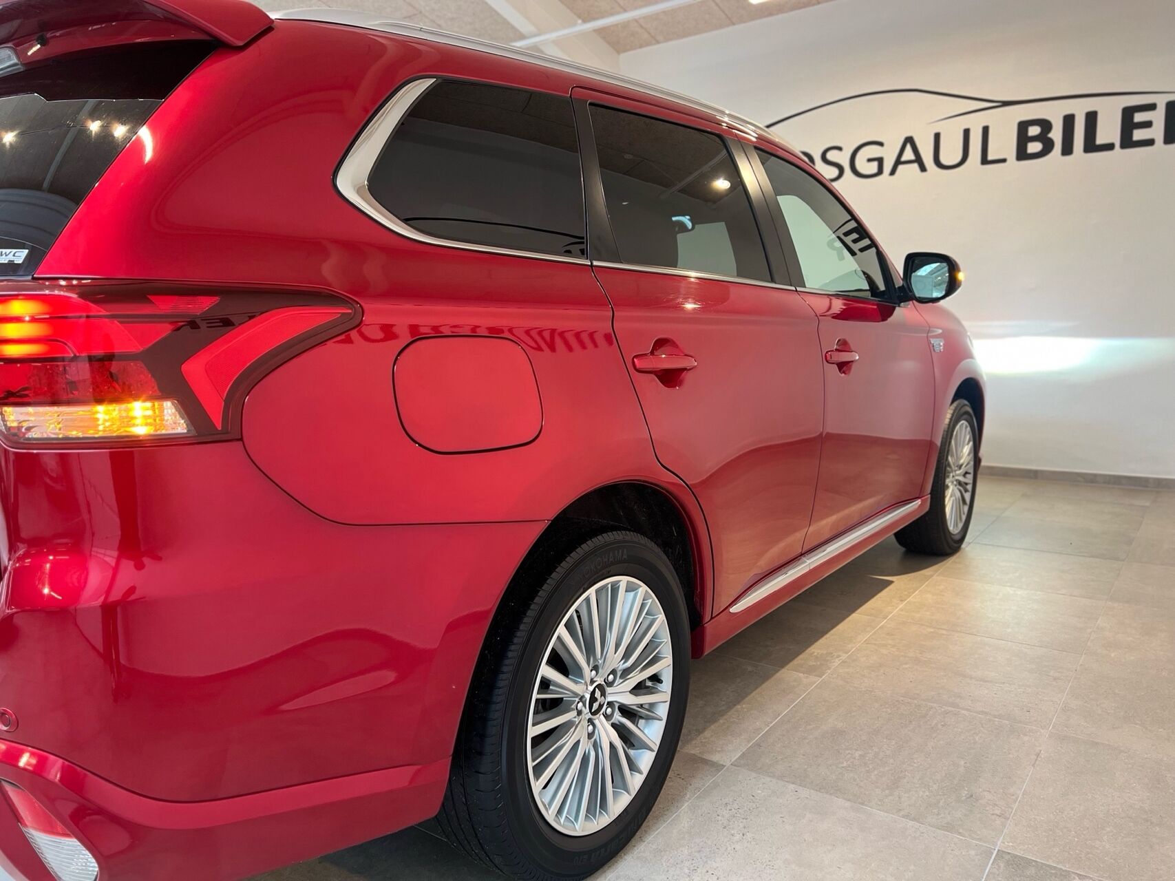 Billede af Mitsubishi Outlander 2,4 PHEV  Plugin-hybrid Instyle 4WD 224HK 5d 6g Trinl. Gear