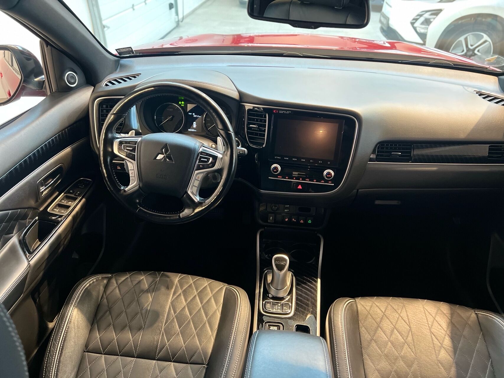 Billede af Mitsubishi Outlander 2,4 PHEV  Plugin-hybrid Instyle 4WD 224HK 5d 6g Trinl. Gear