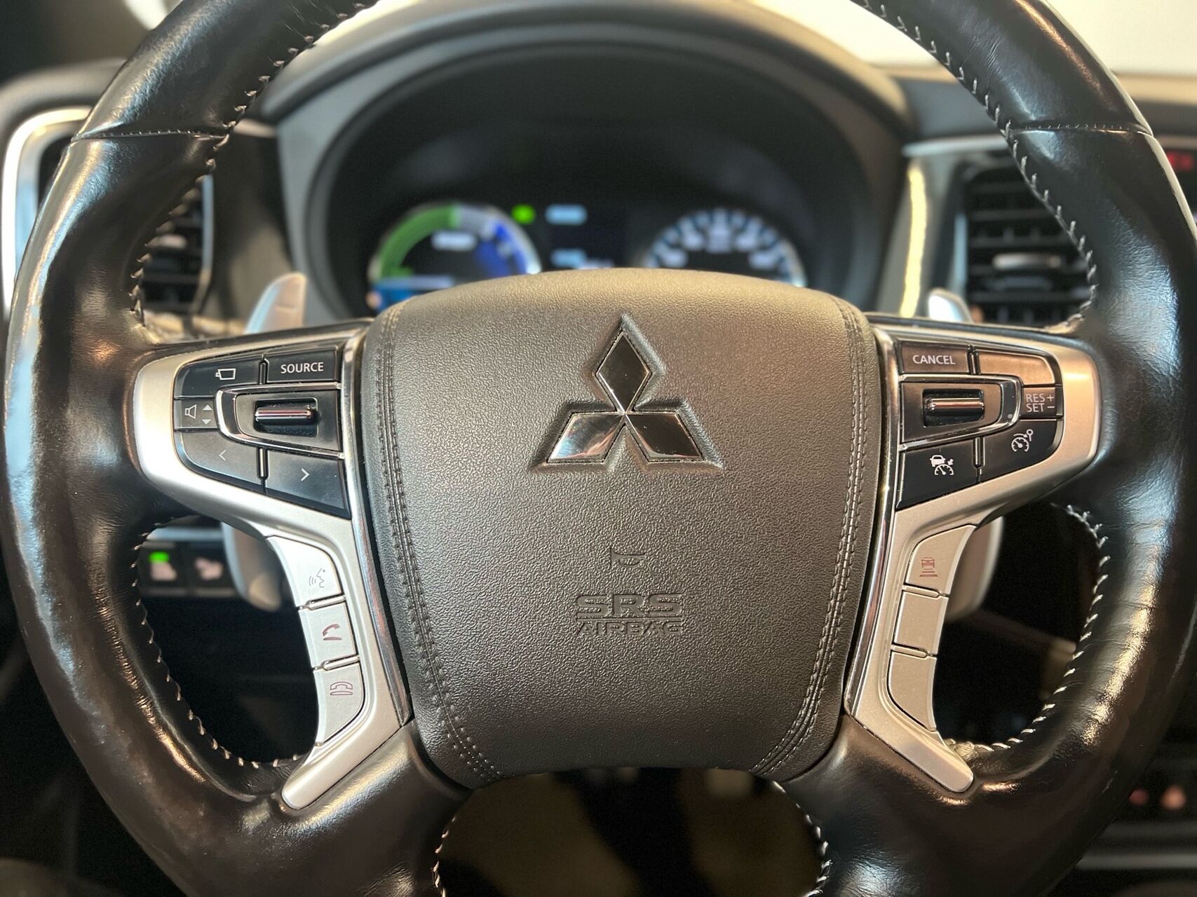 Billede af Mitsubishi Outlander 2,4 PHEV  Plugin-hybrid Instyle 4WD 224HK 5d 6g Trinl. Gear