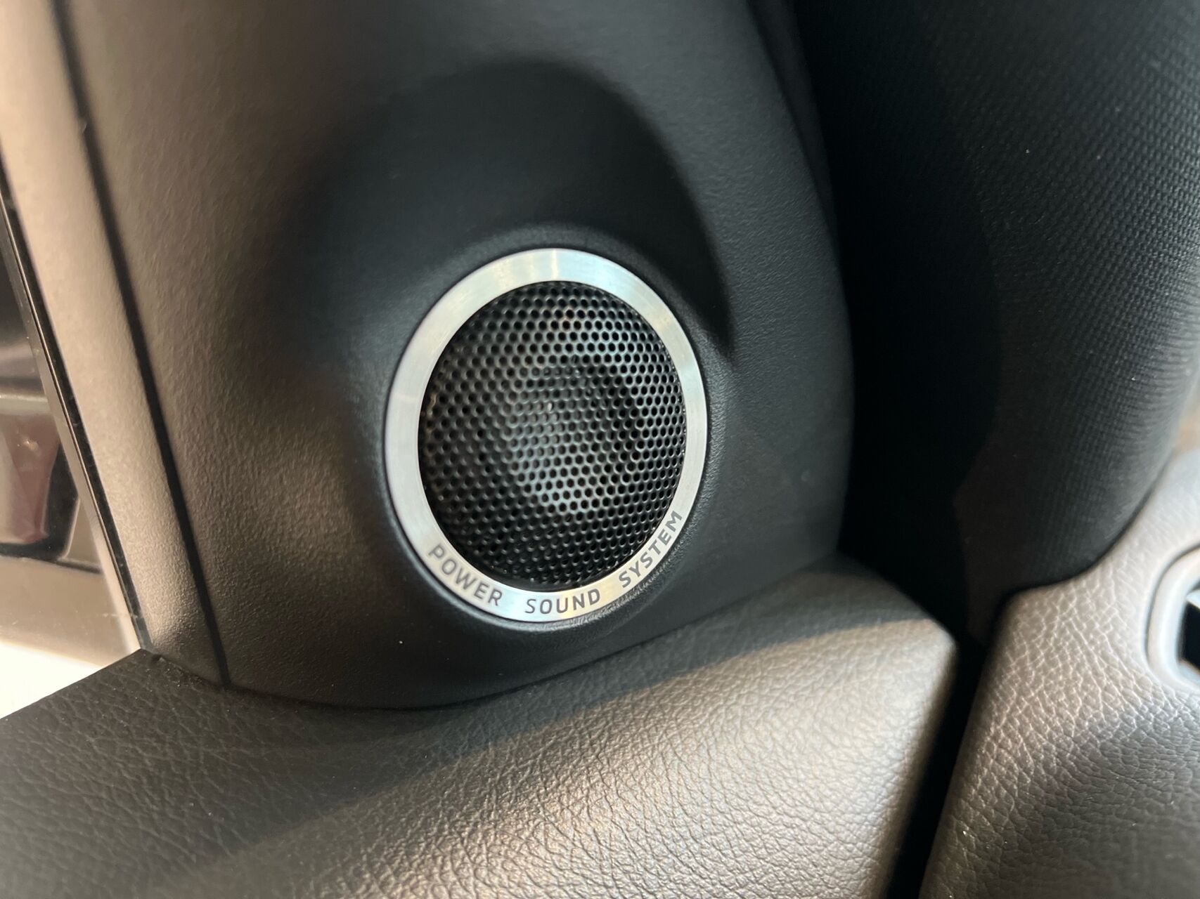 Billede af Mitsubishi Outlander 2,4 PHEV  Plugin-hybrid Instyle 4WD 224HK 5d 6g Trinl. Gear