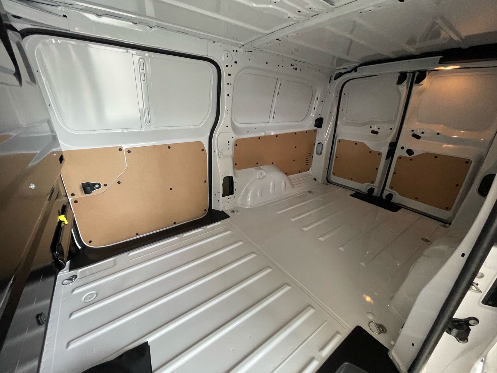 Billede af Peugeot e-Expert L3 EL Plus Limited 136HK Van Aut.