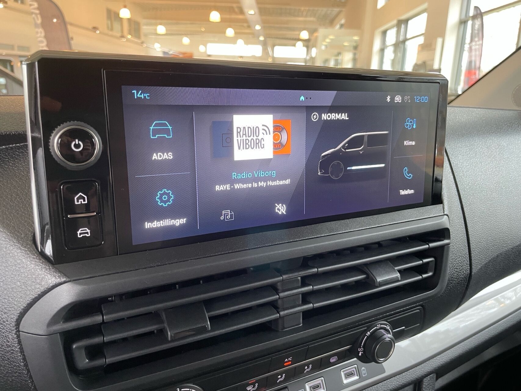 Billede af Peugeot e-Expert L3 EL Plus Limited 136HK Van Aut.