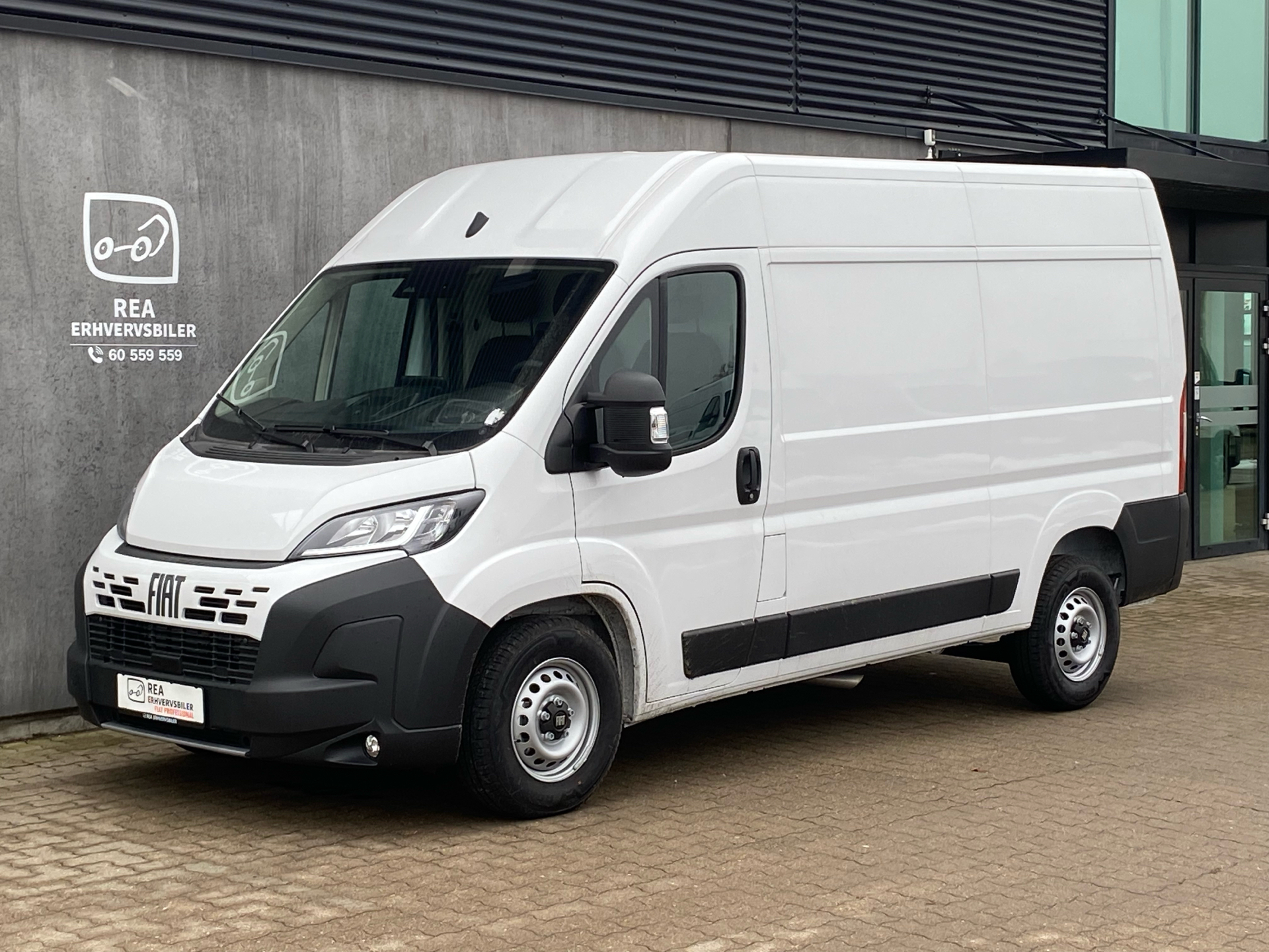 Billede af Fiat Ducato 35M L2H2 2,2 Multijet Pro 180HK Van 8g Aut.
