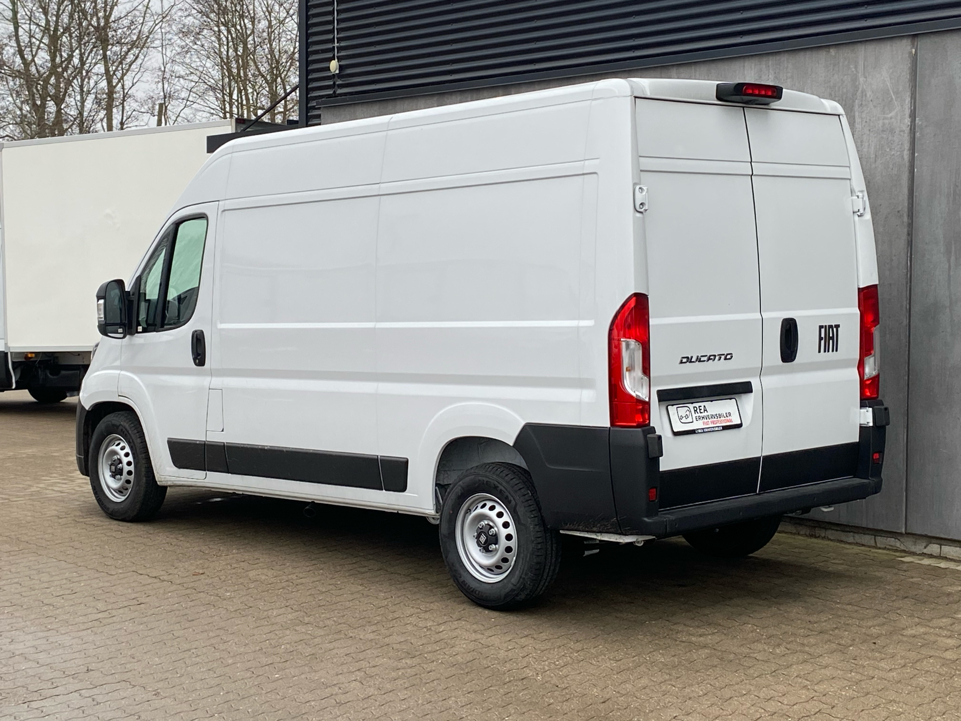 Billede af Fiat Ducato 35M L2H2 2,2 Multijet Pro 180HK Van 8g Aut.