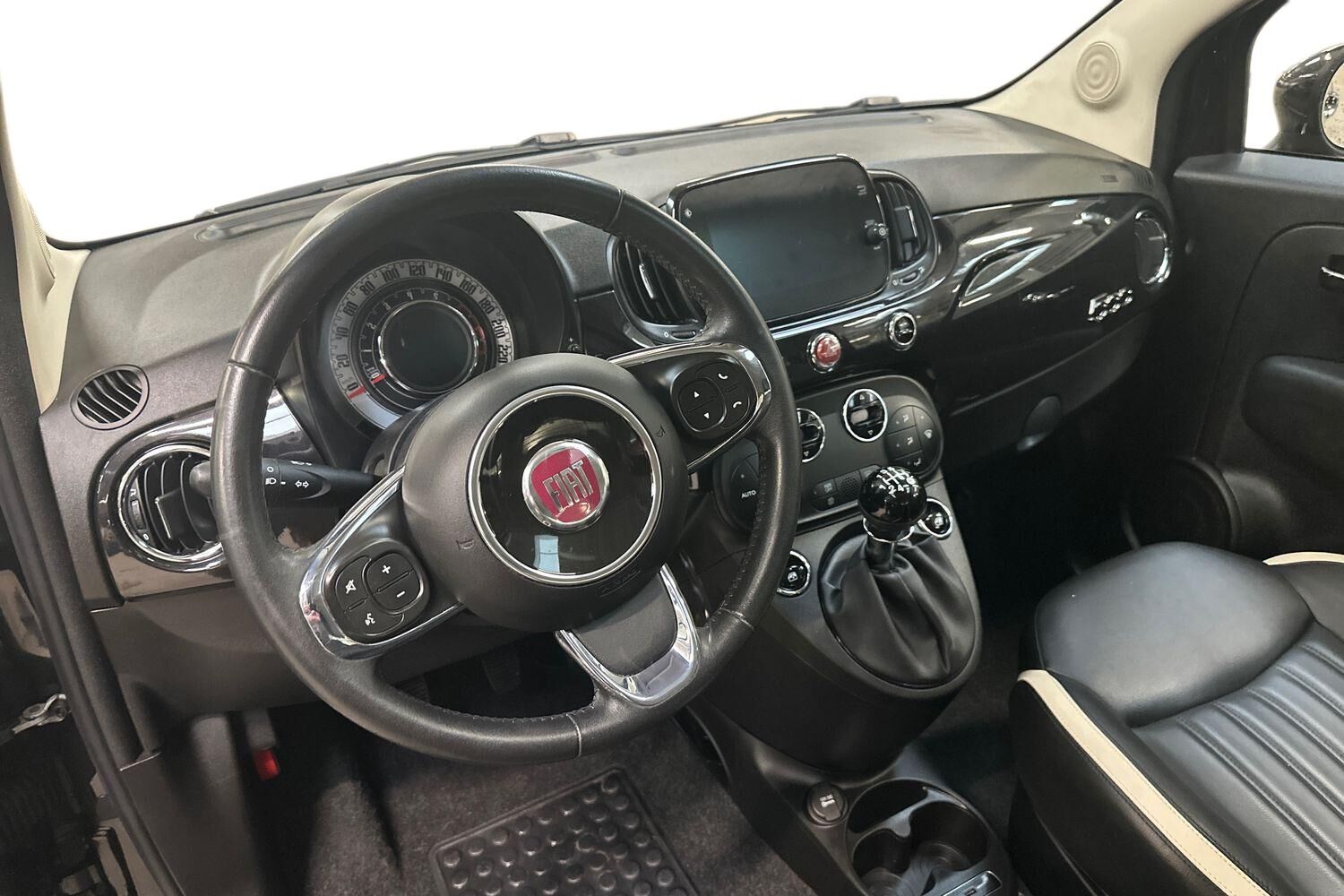 Billede af Fiat 500 1,2 Eco Black Start & Stop 69HK 3d