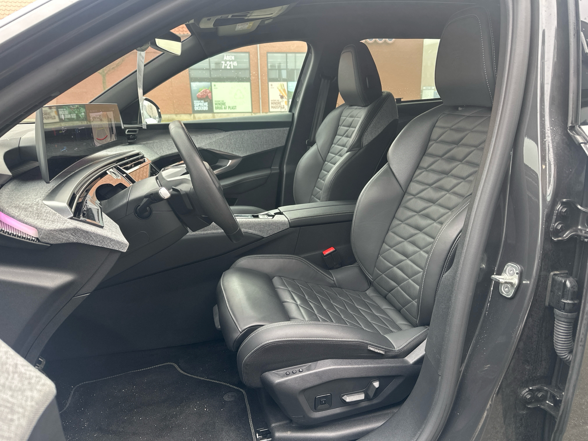 Billede af Peugeot e-5008 EL GT Pack 210HK 5d Aut.