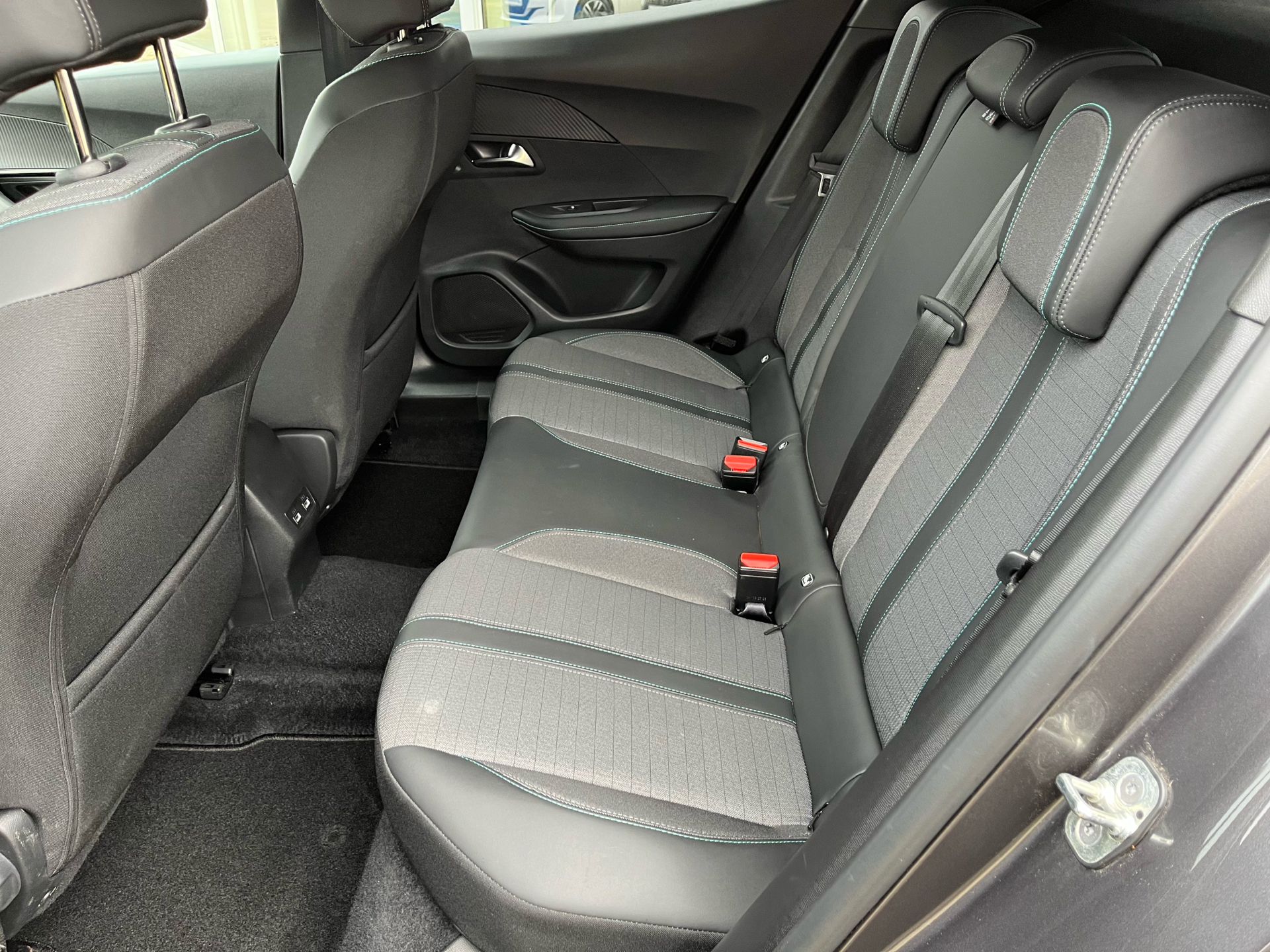 Billede af Peugeot 2008 1,2 PureTech Vision Sport 130HK 5d