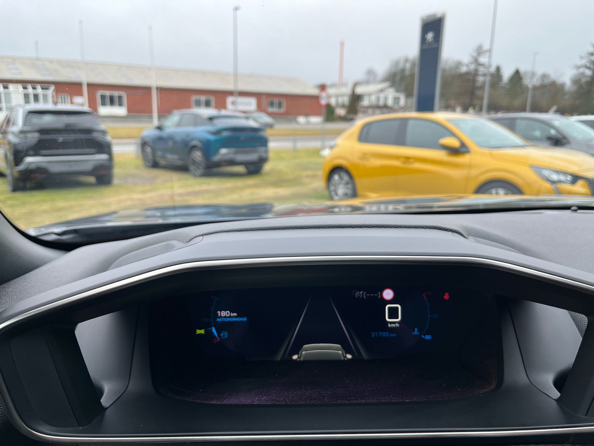 Billede af Peugeot 2008 1,2 PureTech Vision Sport 130HK 5d