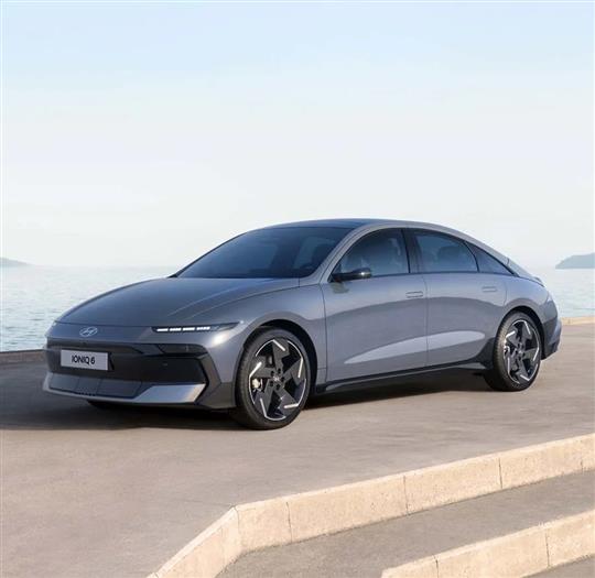 Hyundai Ioniq 6 Electric 77,4 kWh Ultimate 229HK Aut.