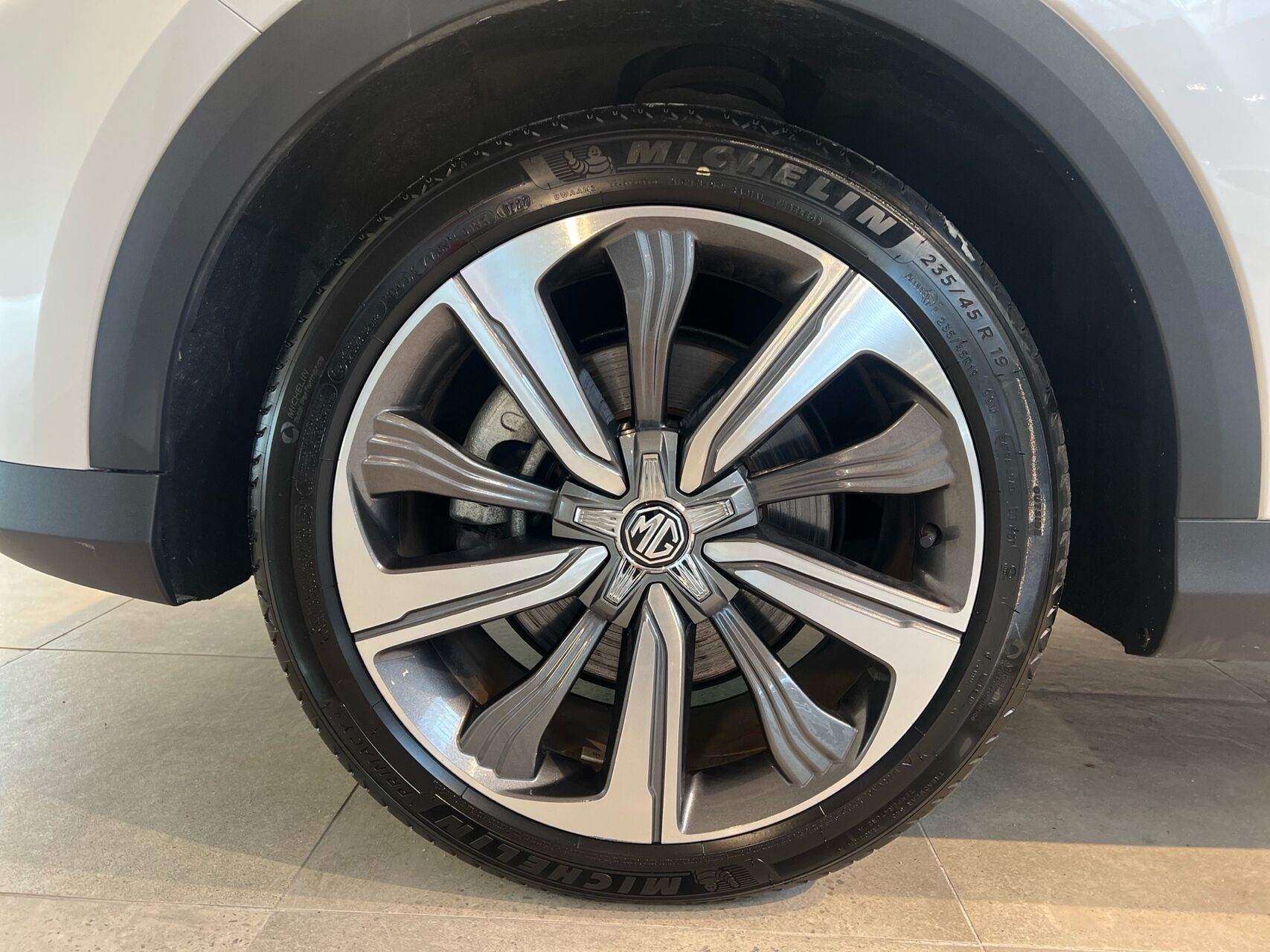 Billede af MG Marvel R EL Luxury 180HK 5d Aut.