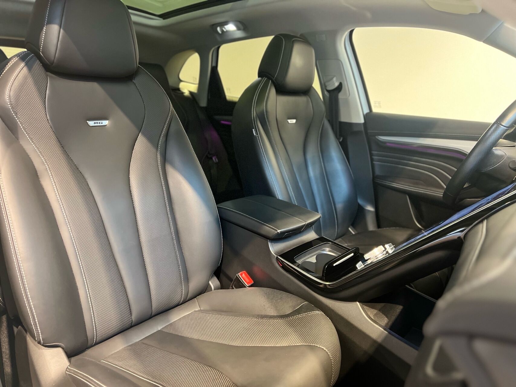 Billede af MG Marvel R EL Luxury 180HK 5d Aut.