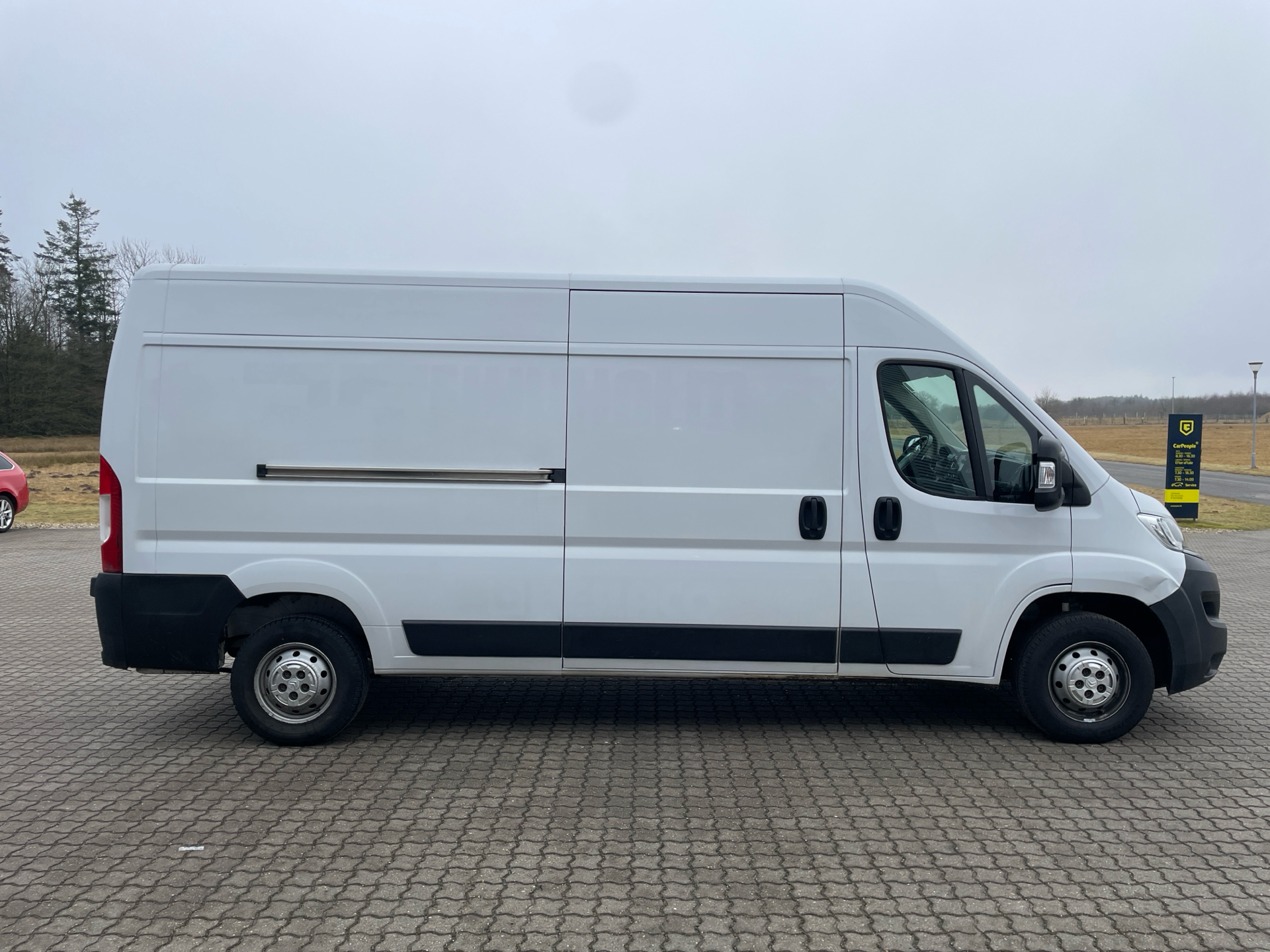 Billede af Citroën Jumper 33 L3H2 2,2 Blue HDi Flexline 140HK Van