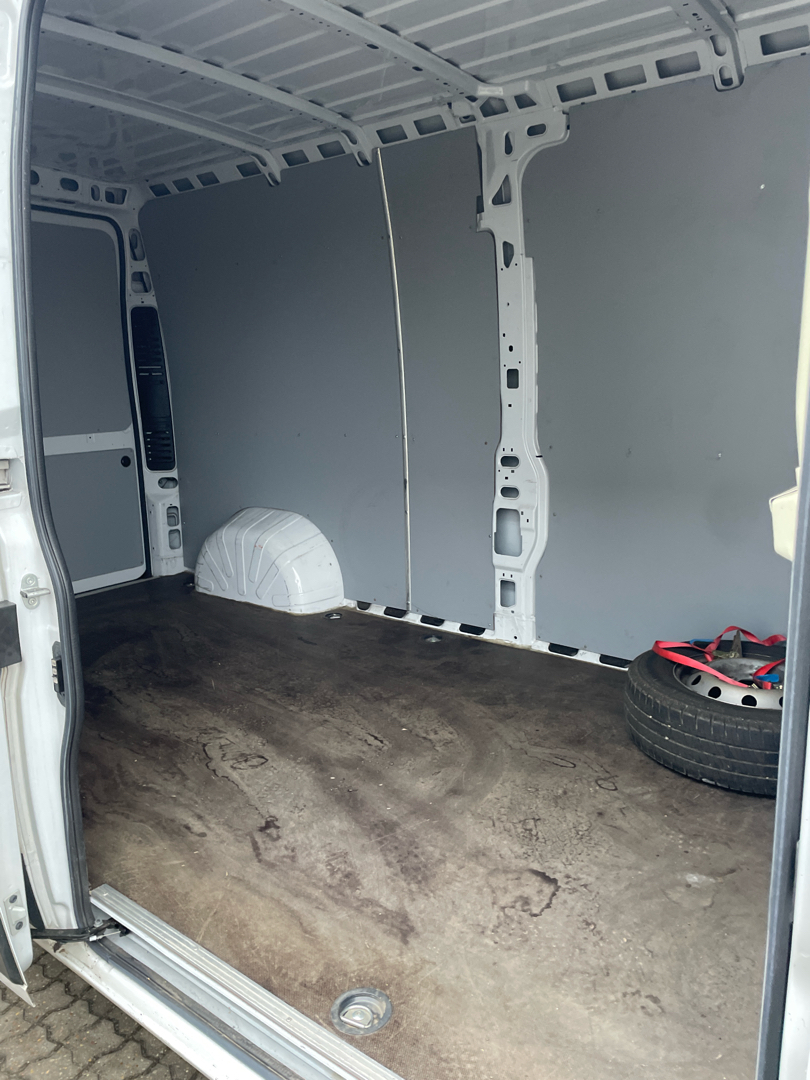 Billede af Citroën Jumper 33 L3H2 2,2 Blue HDi Flexline 140HK Van