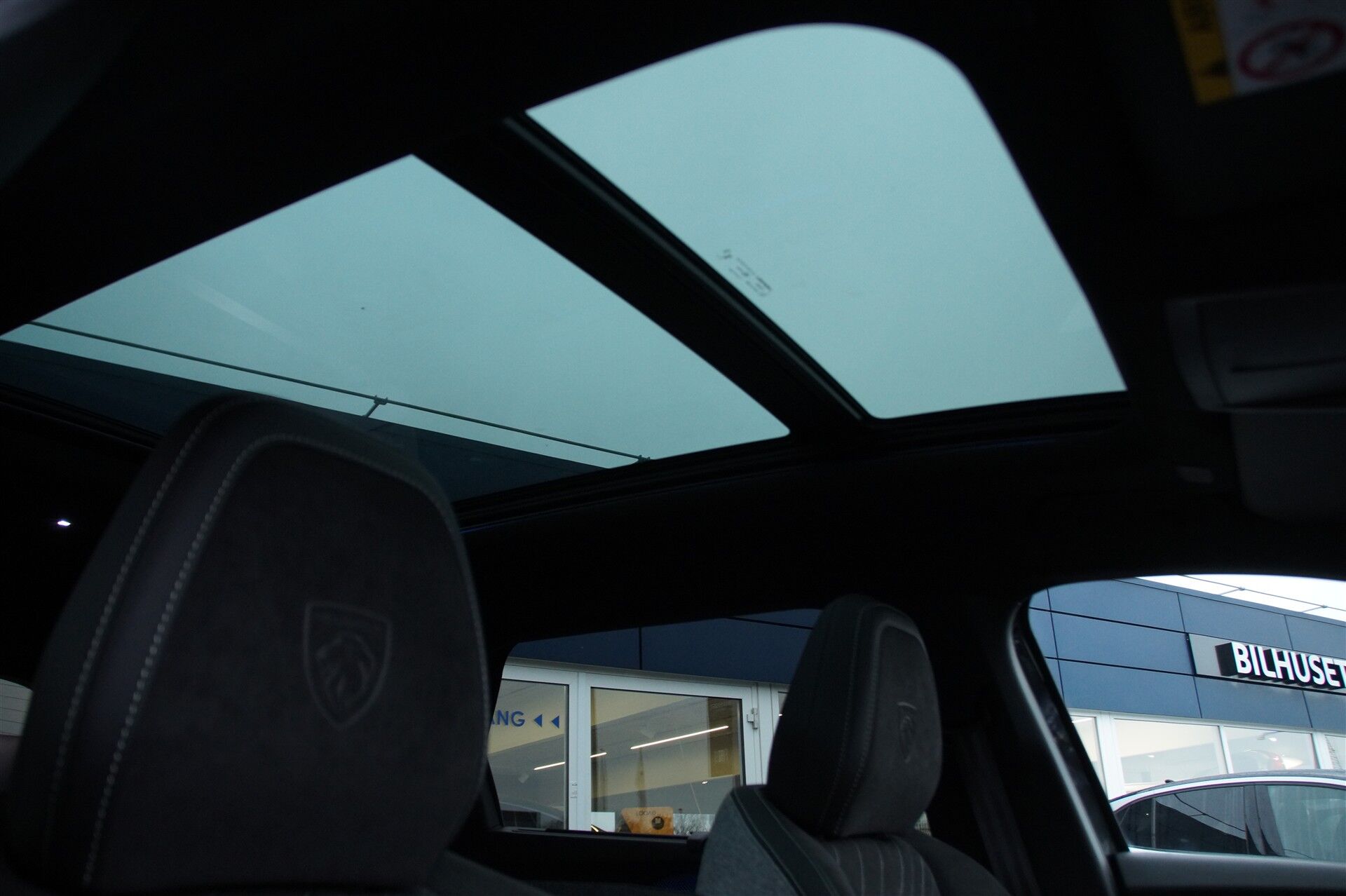 Billede af Peugeot e-5008 EL GT Pack DualMotor 325HK 5d Aut.