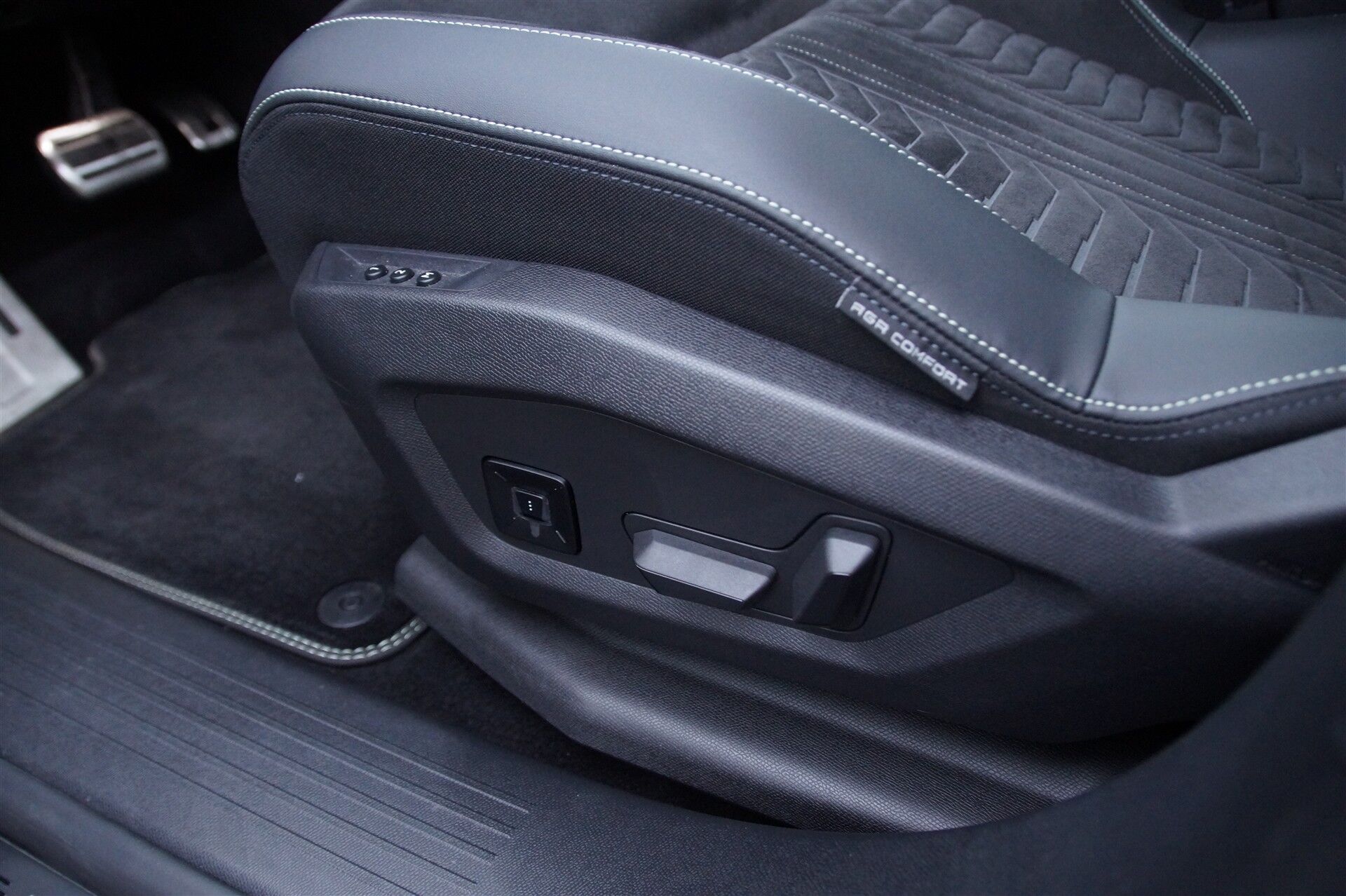 Billede af Peugeot e-5008 EL GT Pack DualMotor 325HK 5d Aut.