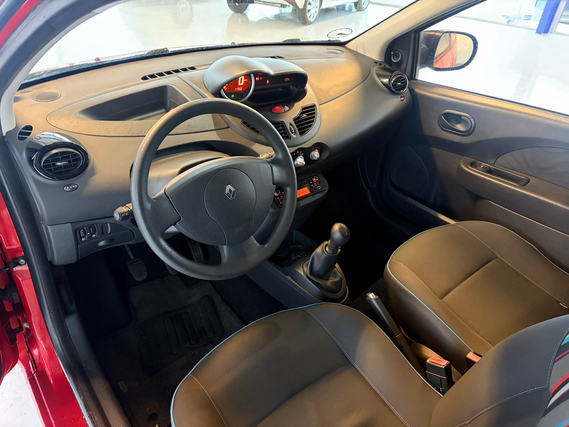 Billede af Renault Twingo 1,2 16V Authentique 75HK 3d