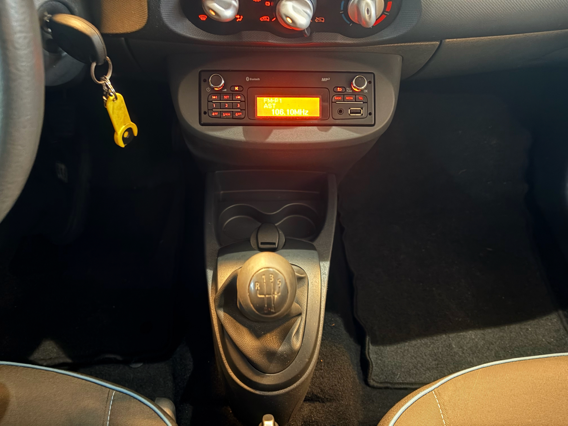 Billede af Renault Twingo 1,2 16V Authentique 75HK 3d