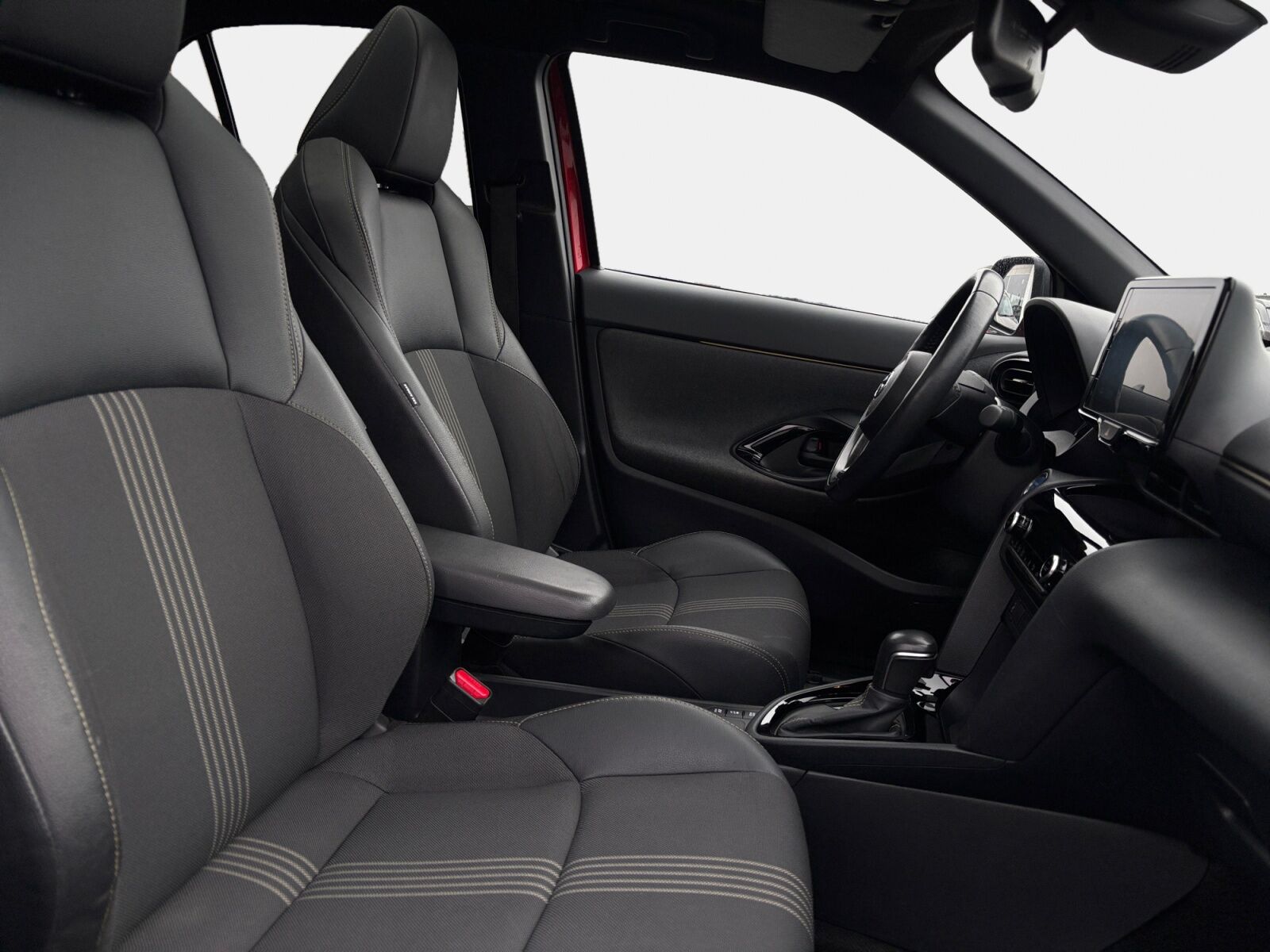 Billede af Toyota Yaris Cross 1,5 Hybrid Adventure 116HK 5d Trinl. Gear