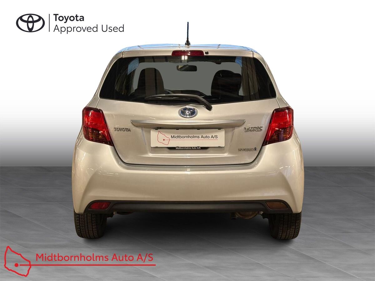 Billede af Toyota Yaris 1,5 Hybrid H2 E-CVT 100HK 5d Trinl. Gear