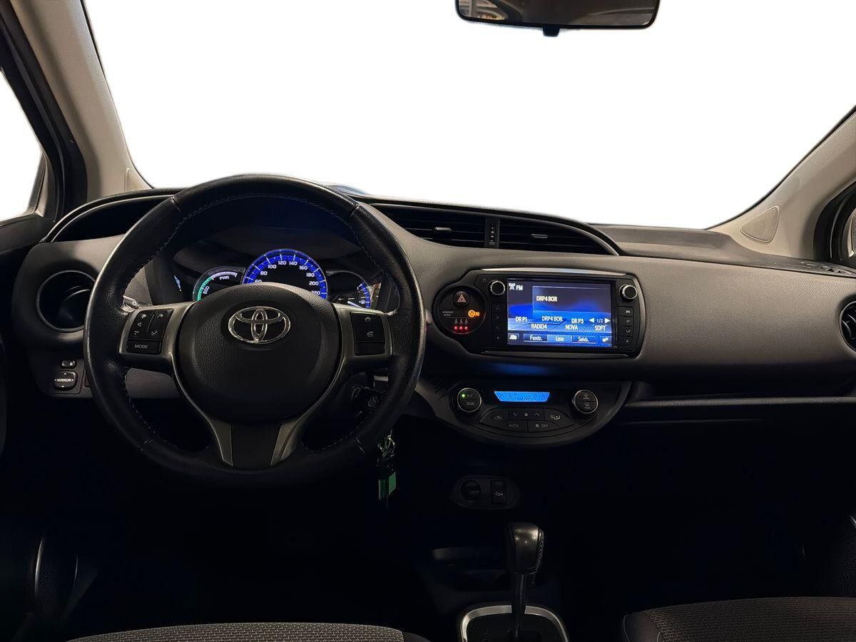 Billede af Toyota Yaris 1,5 Hybrid H2 E-CVT 100HK 5d Trinl. Gear