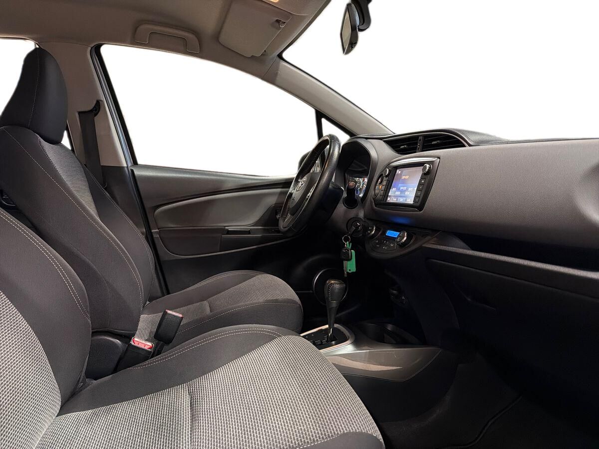 Billede af Toyota Yaris 1,5 Hybrid H2 E-CVT 100HK 5d Trinl. Gear