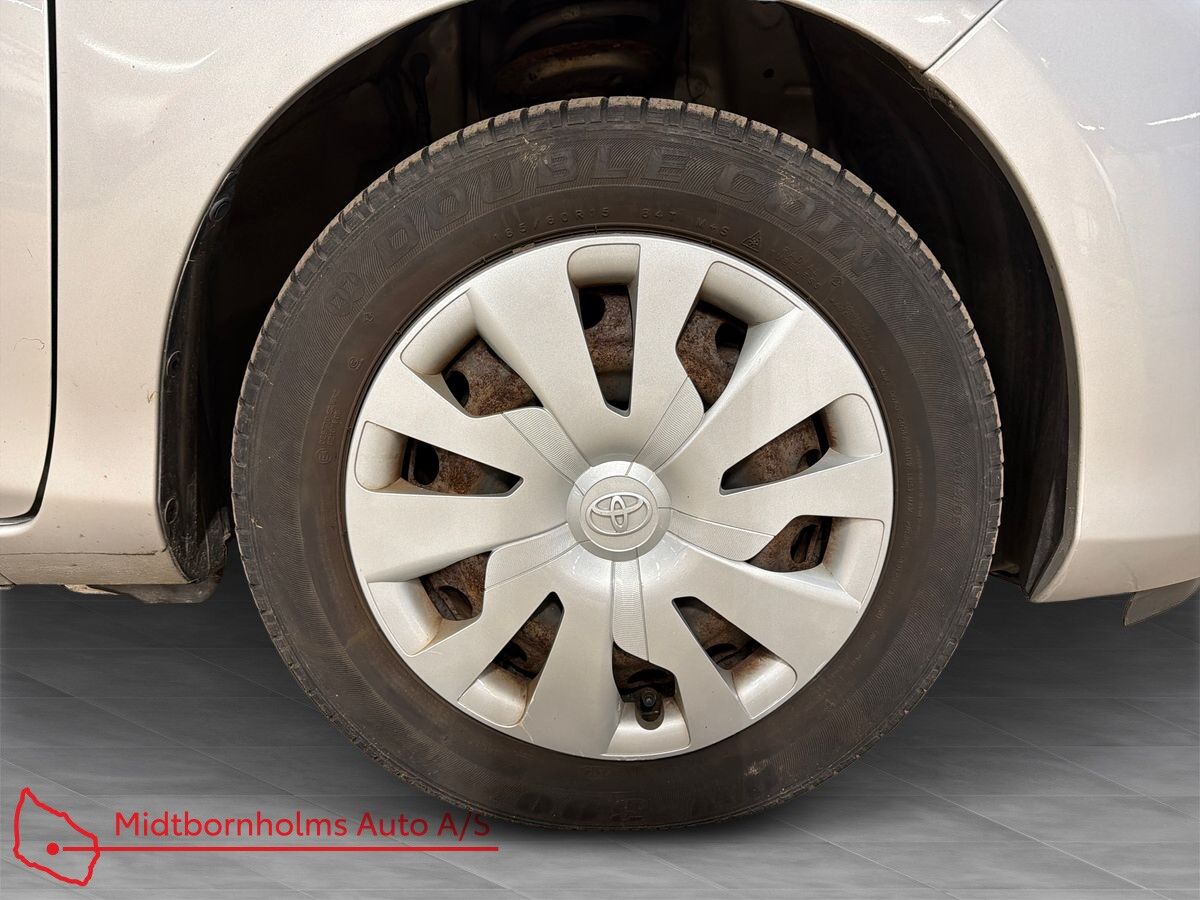 Billede af Toyota Yaris 1,5 Hybrid H2 E-CVT 100HK 5d Trinl. Gear