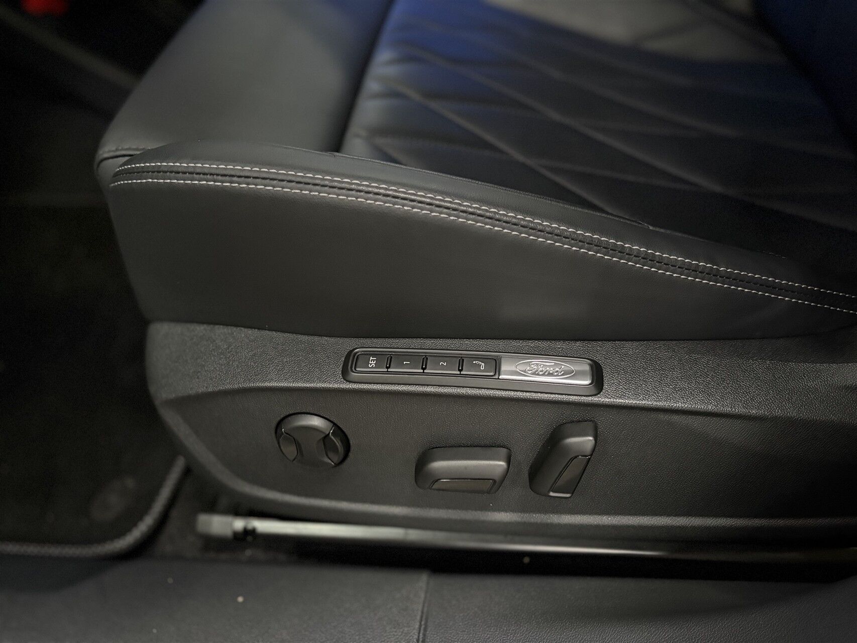 Billede af Ford Explorer EL UR Premium RWD 286HK 5d Aut.