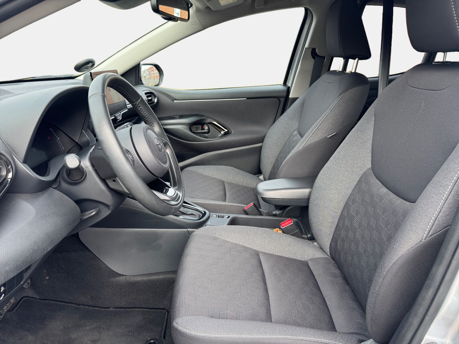 Billede af Toyota Yaris 1,5 Hybrid Style Comfort 116HK 5d Trinl. Gear