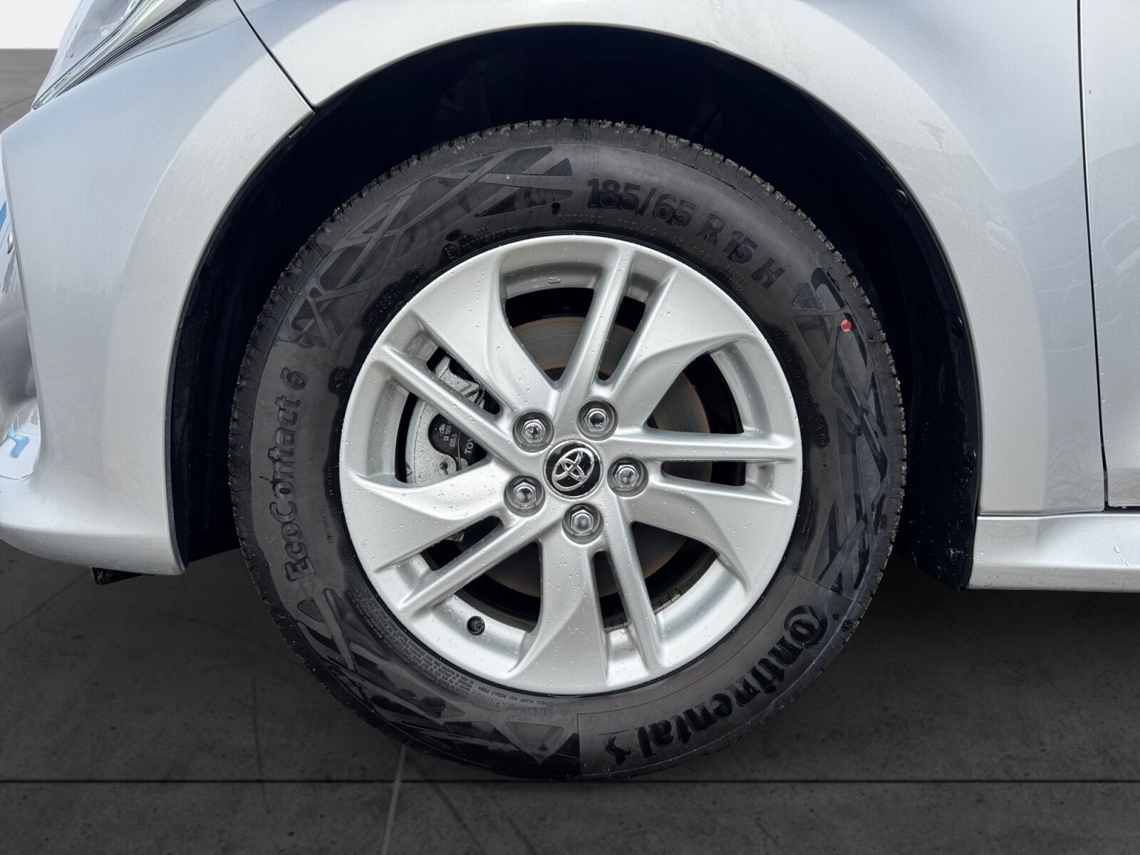 Billede af Toyota Yaris 1,5 Hybrid Style Comfort 116HK 5d Trinl. Gear