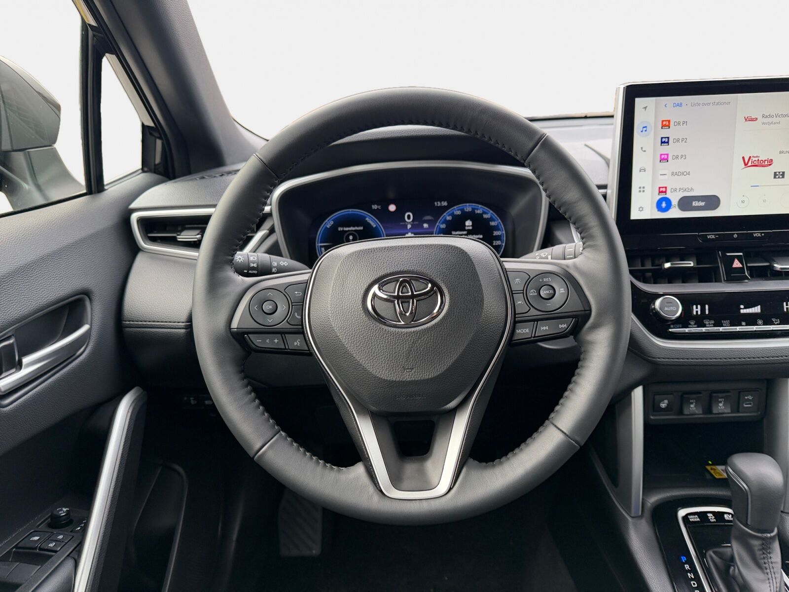 Billede af Toyota Corolla Cross 1,8 Hybrid Style Comfort 140HK 5d Aut.