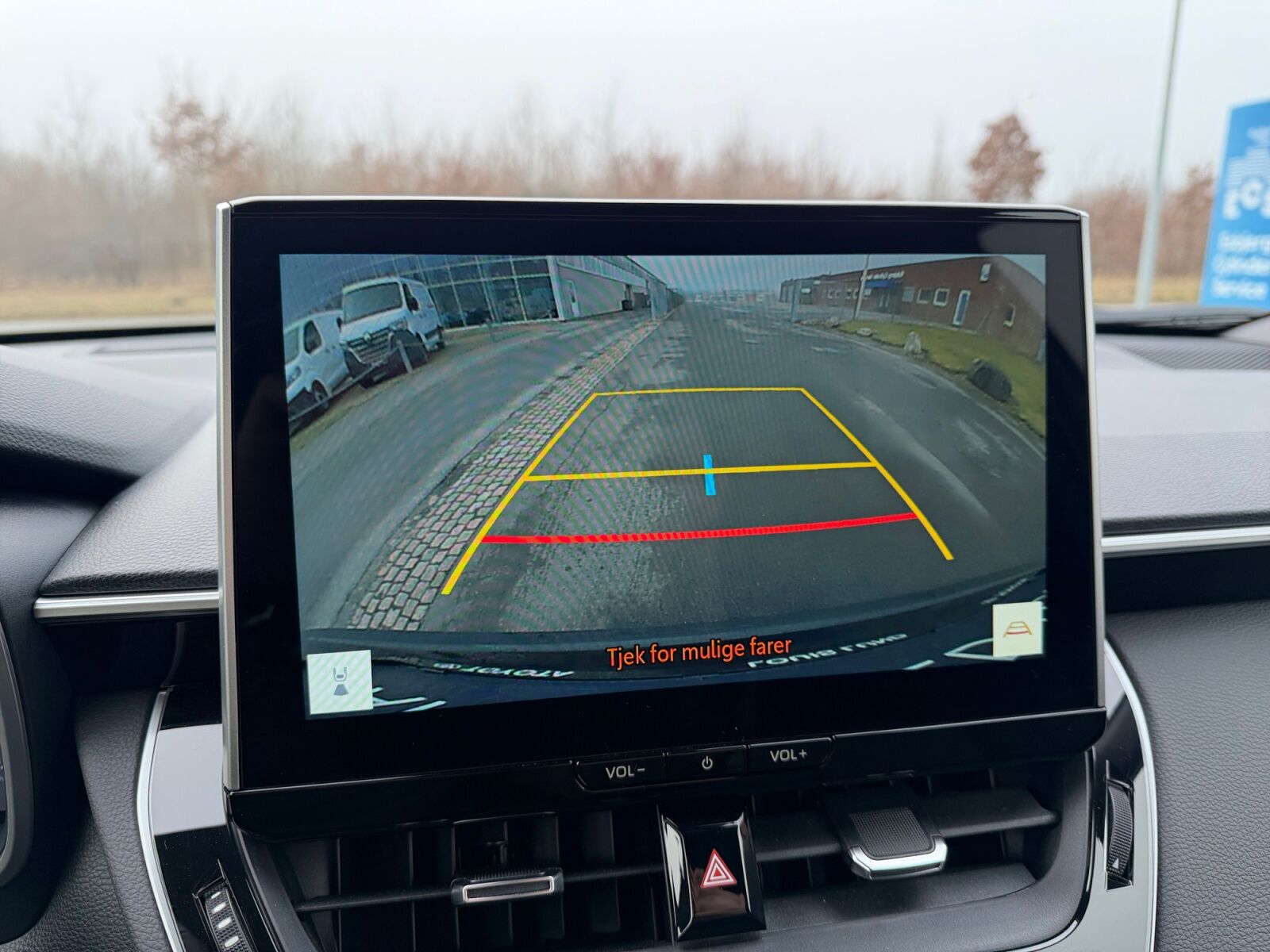 Billede af Toyota Corolla Cross 1,8 Hybrid Style Comfort 140HK 5d Aut.