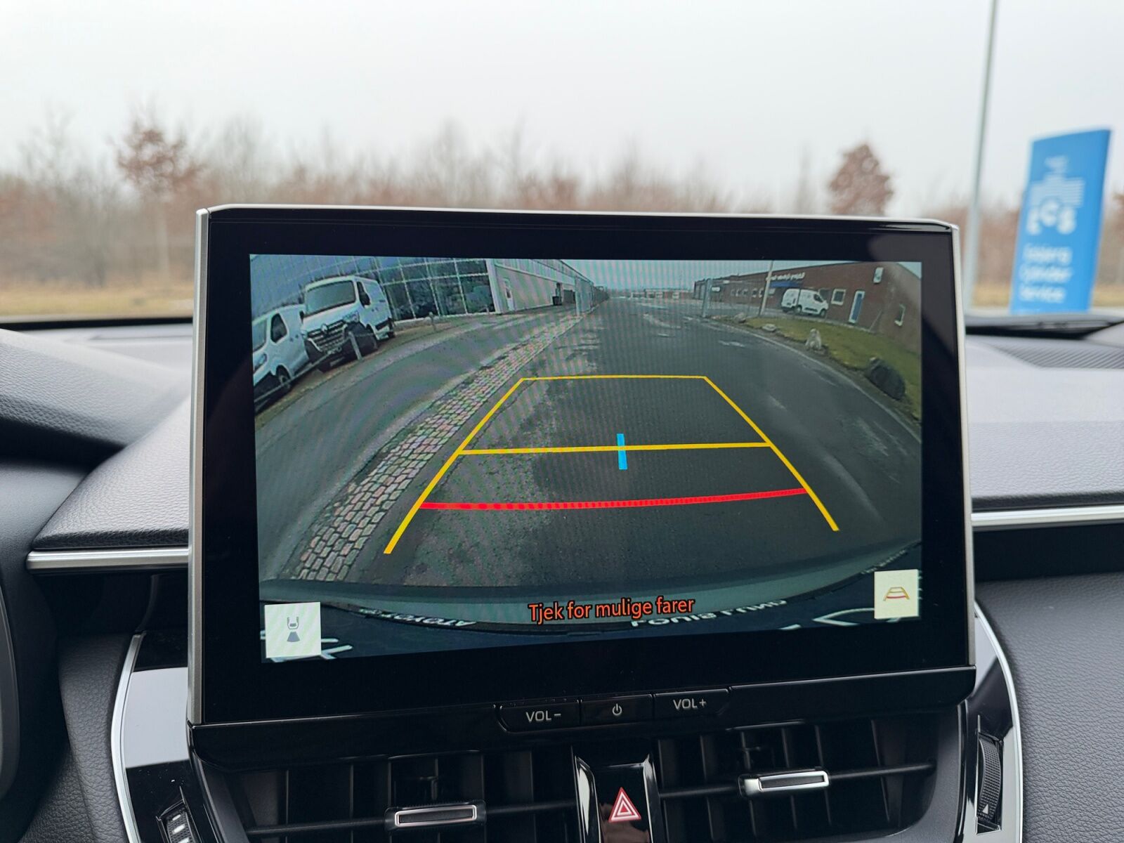 Billede af Toyota Corolla Cross 1,8 Hybrid Style Comfort 140HK 5d Aut.