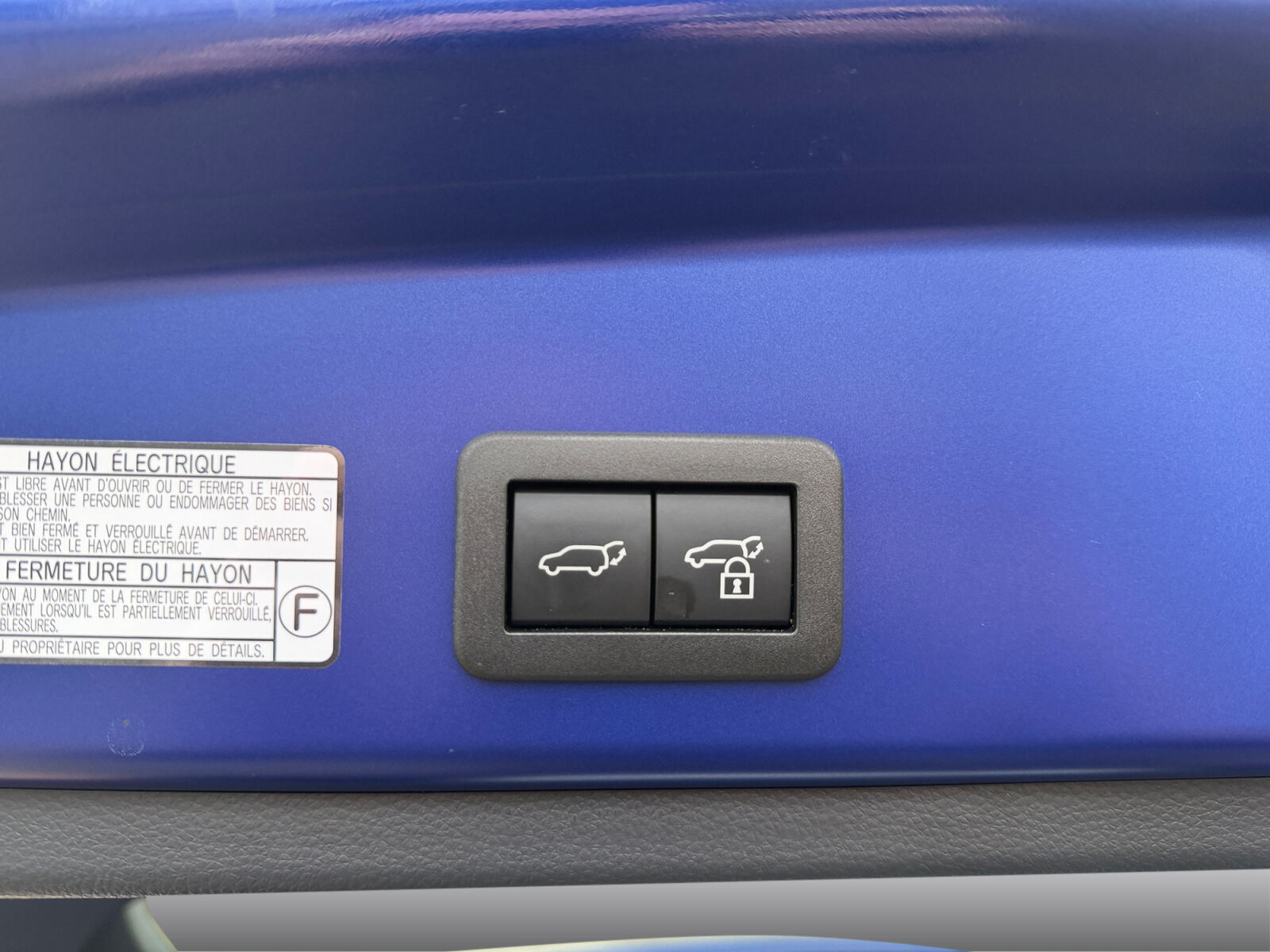 Billede af Toyota Corolla Cross 1,8 Hybrid Style Comfort 140HK 5d Aut.